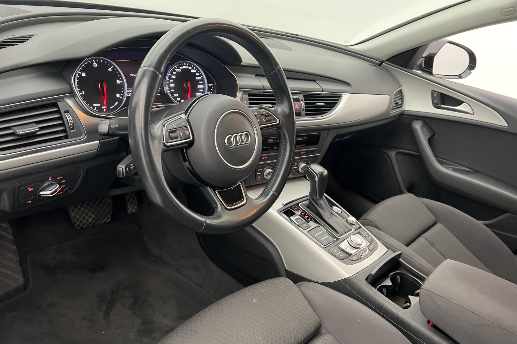 Audi A6 Avant 2.0 TDI ultra 190hk Sport P-Sensorer Bluetooth