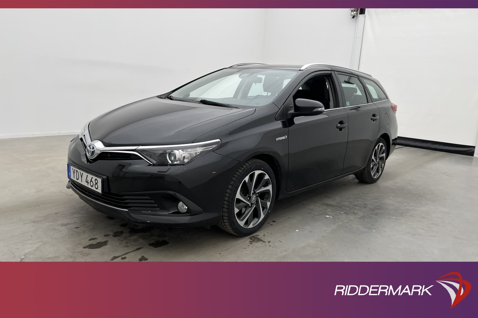 Toyota Auris Touring Sports Hybrid 136hk