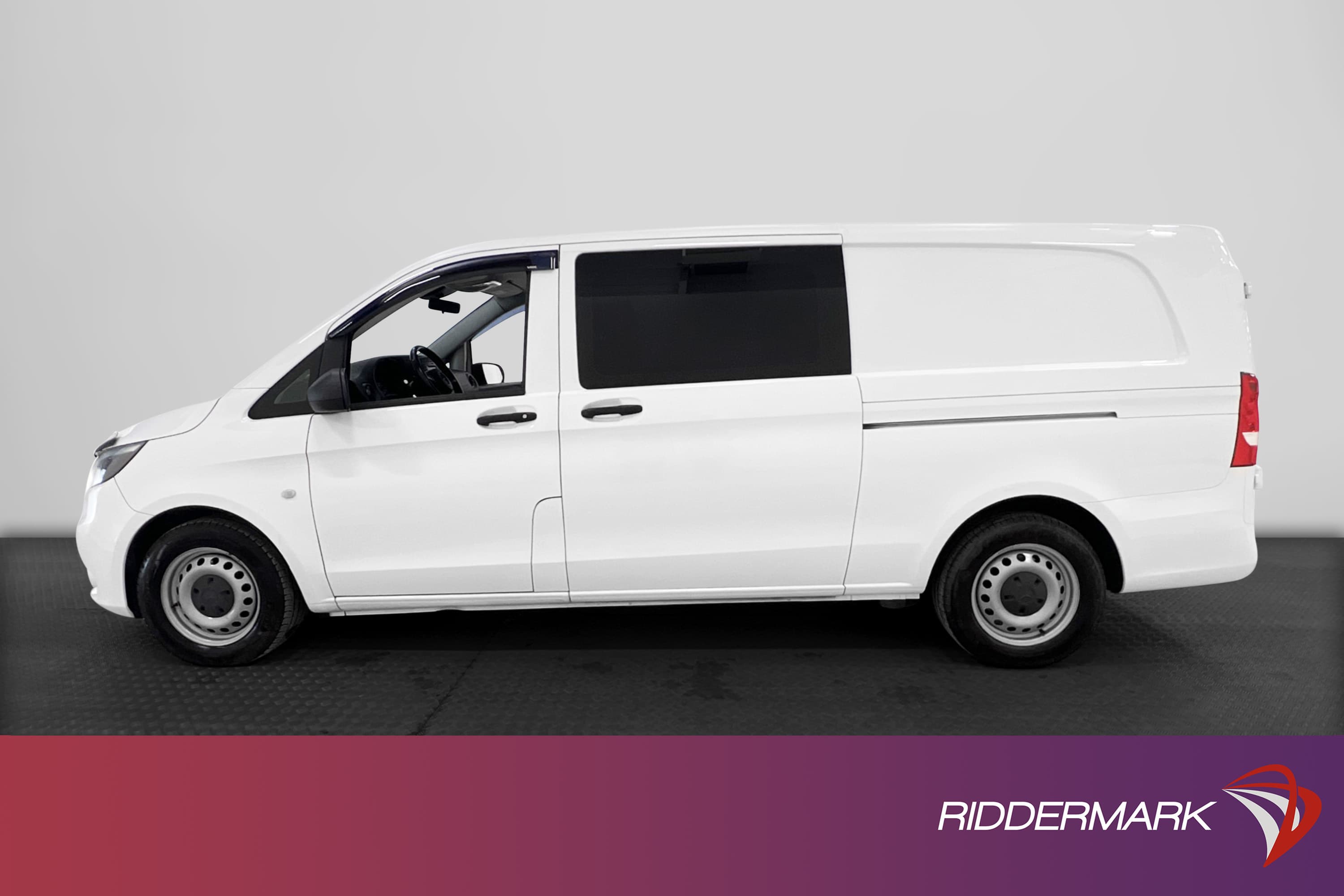 Mercedes-Benz Vito Mixto X-Lång 116 Aut Värmare Drag Moms