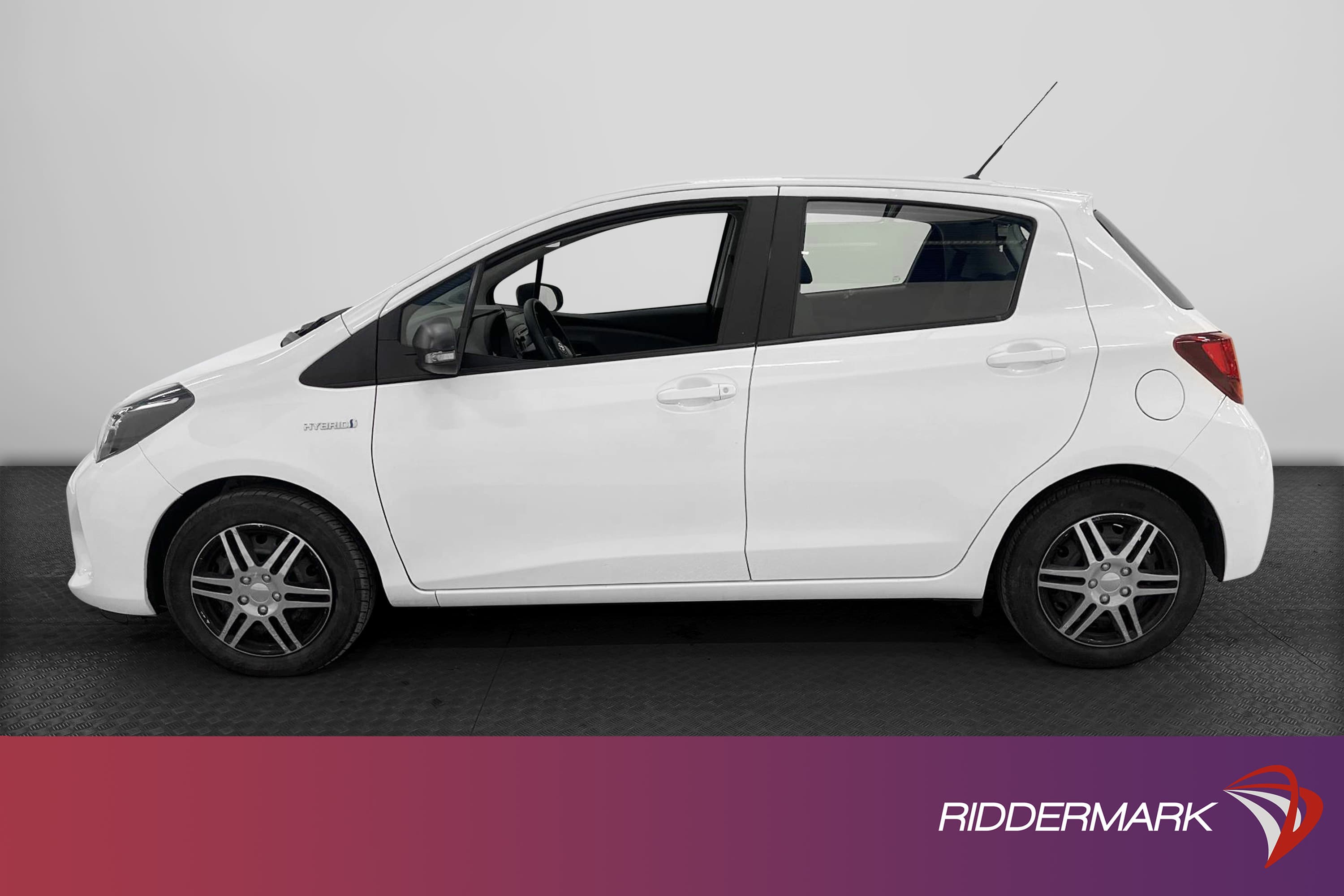 Toyota Yaris Hybrid e-CVT 101hk