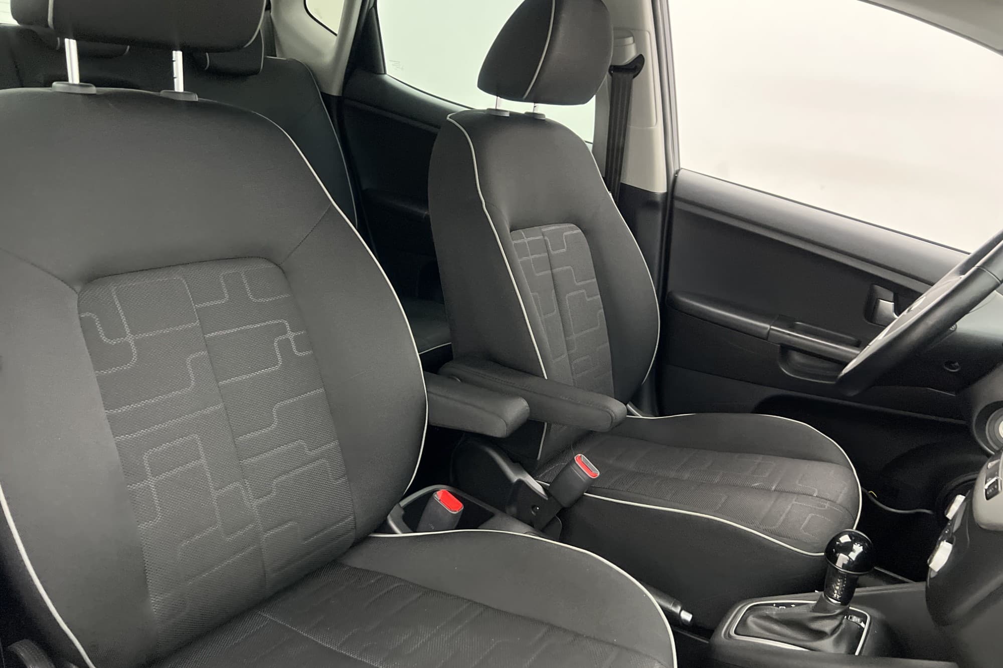 Kia Venga 1.6 CVVT 125hk Rattvärme P-Sensorer Farthållare