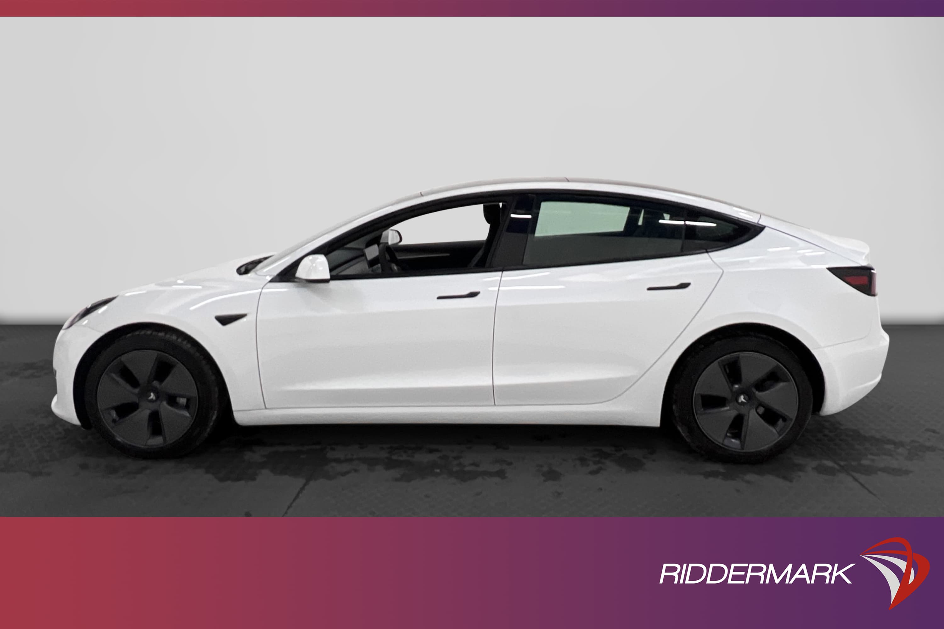 Tesla Model 3 Standard Range Plus 325hk