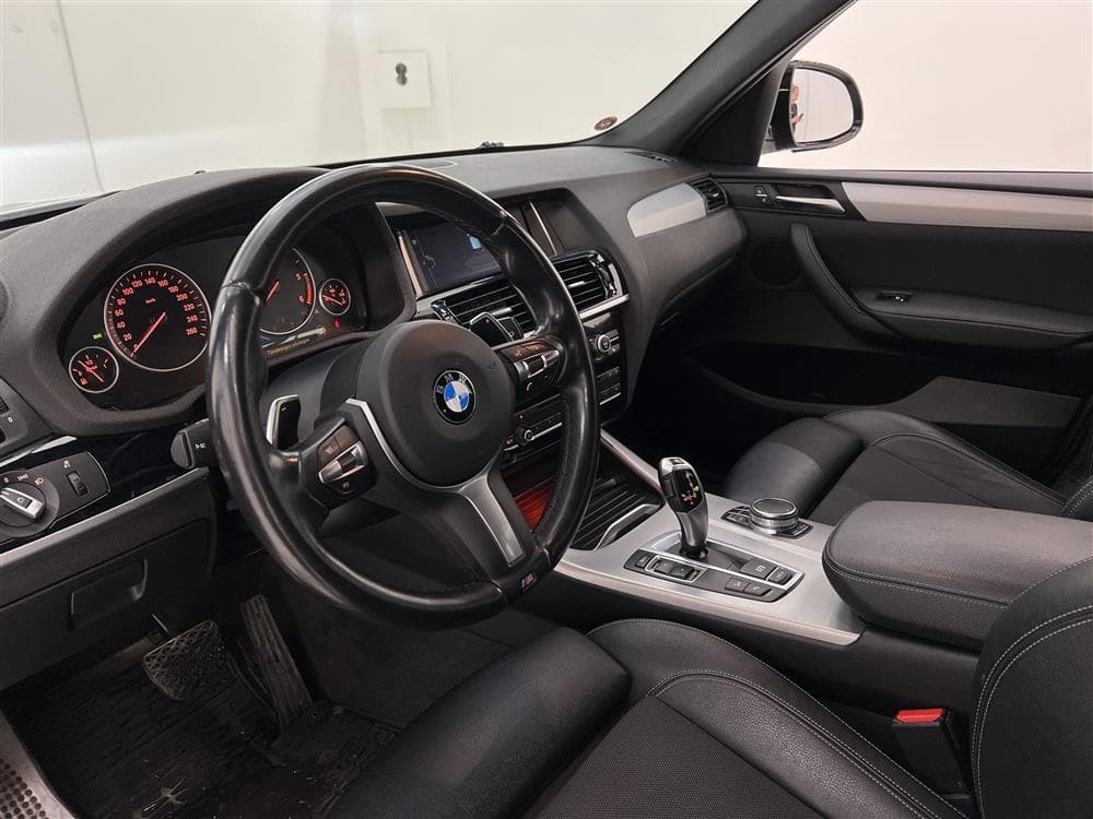 BMW X3 xDrive20d 190hk M-Sport Navi H-Skinn 0,49l/milinteriör