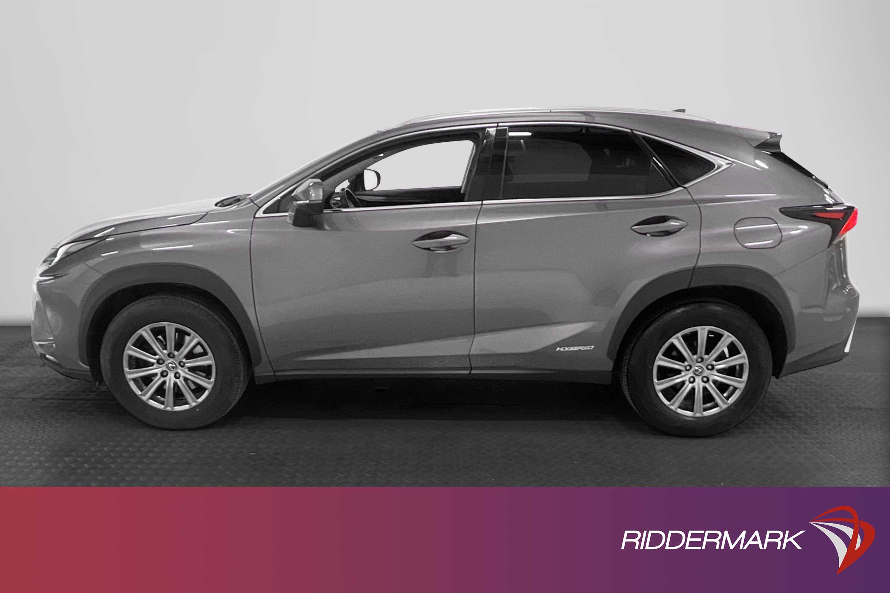 Lexus NX 300h AWD 197hk