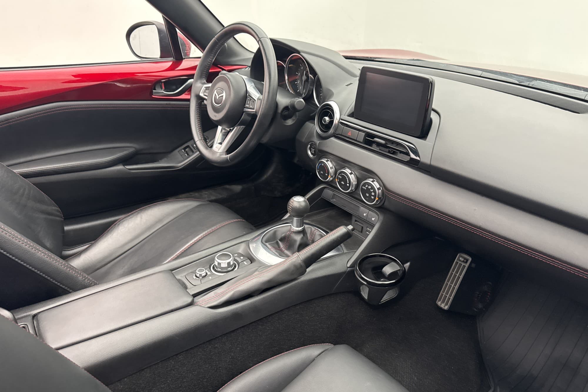 Mazda MX-5 Cabriolet 184hk M&K-Värmare Navi BOSE Skinn
