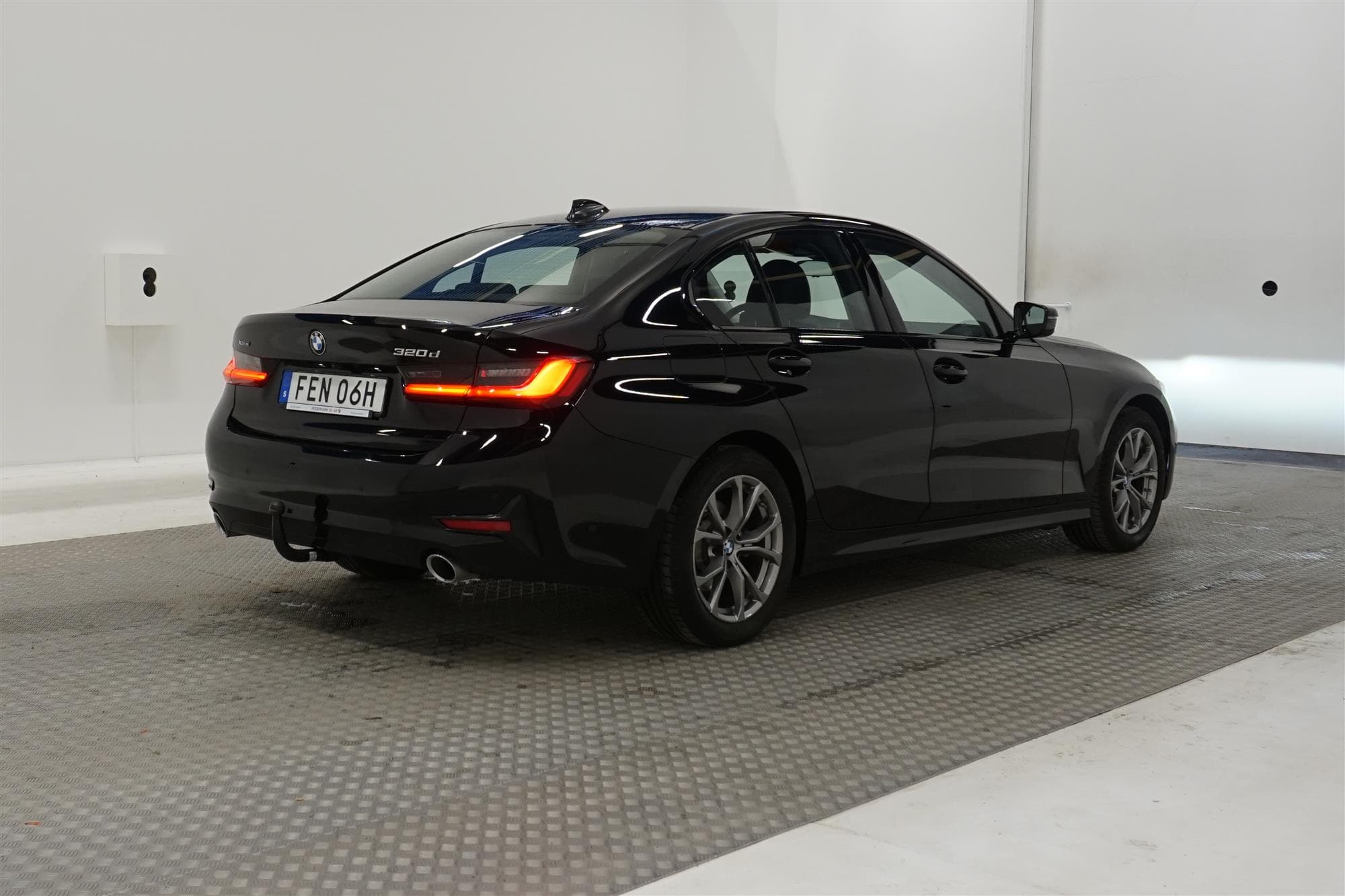 BMW 320d xDrive Sedan 190hk Sport line HiFi 0,45L/mil