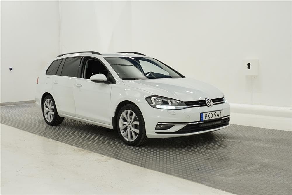 Volkswagen Golf 2.0 TDI 150hk Automat D-Värmare Faceliftexteriör