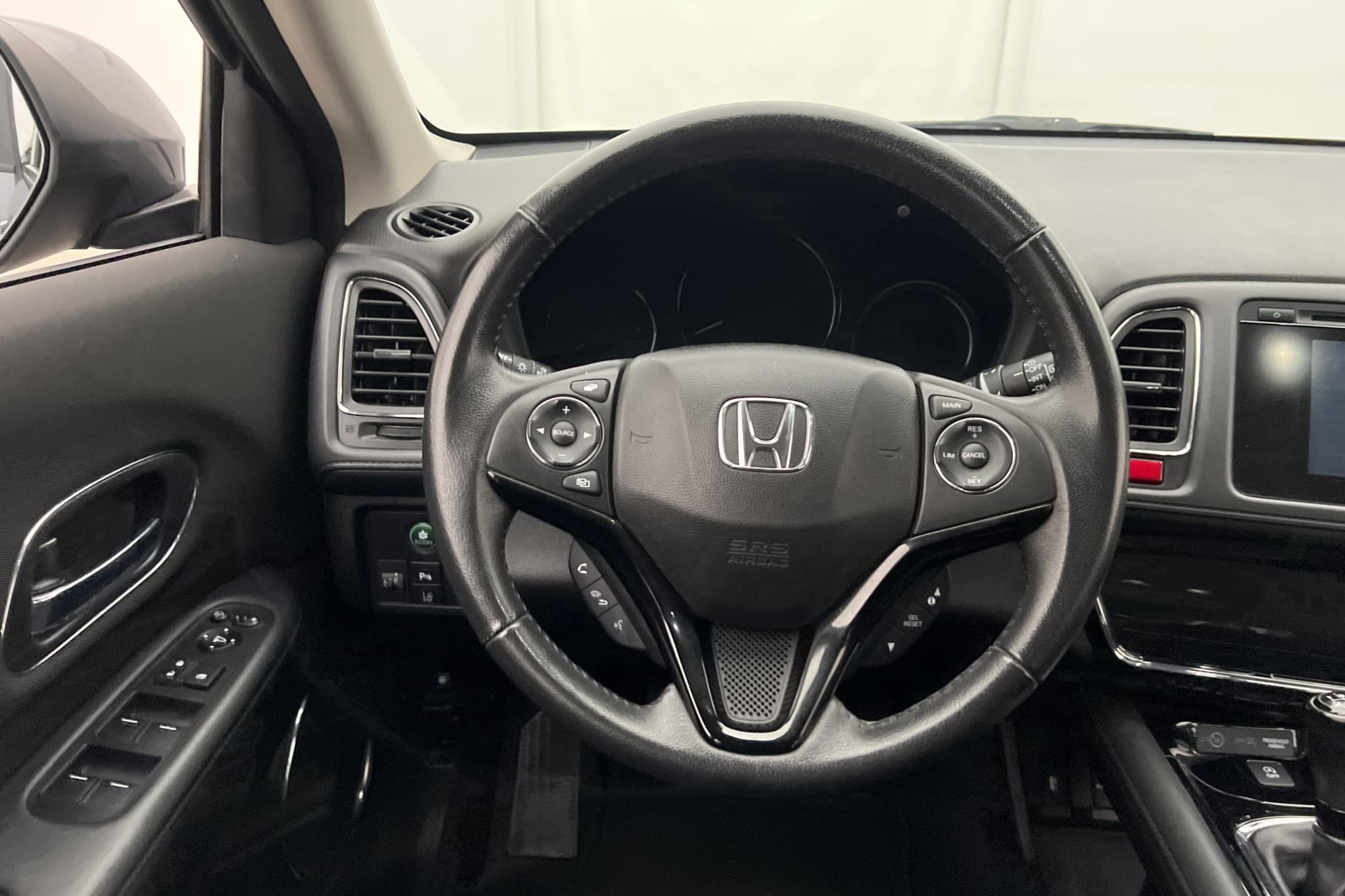 Honda HR-V 120hk Navigation Farthållare P-Sensorer Dragkrok