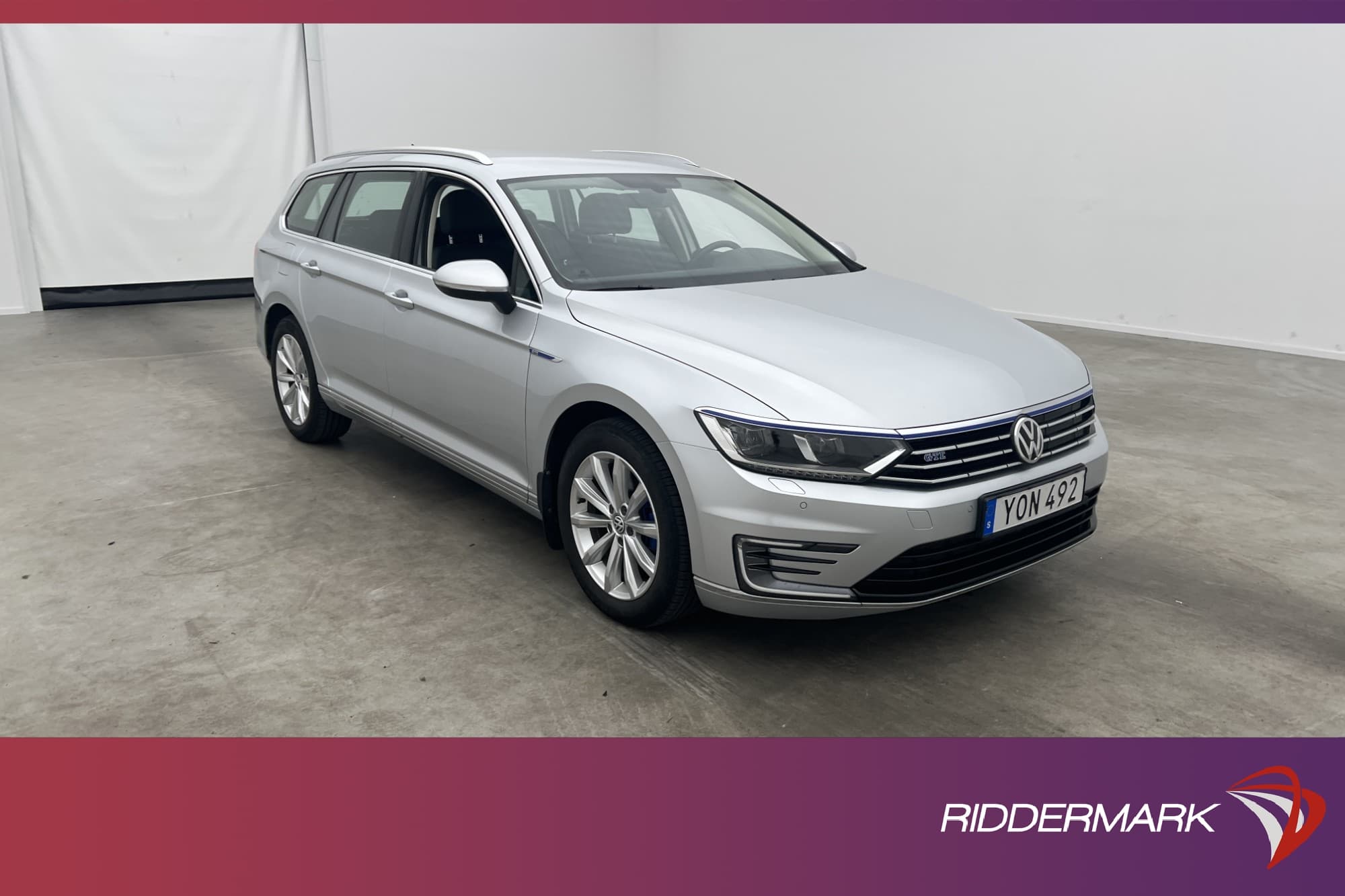 Volkswagen Passat GTE 218hk