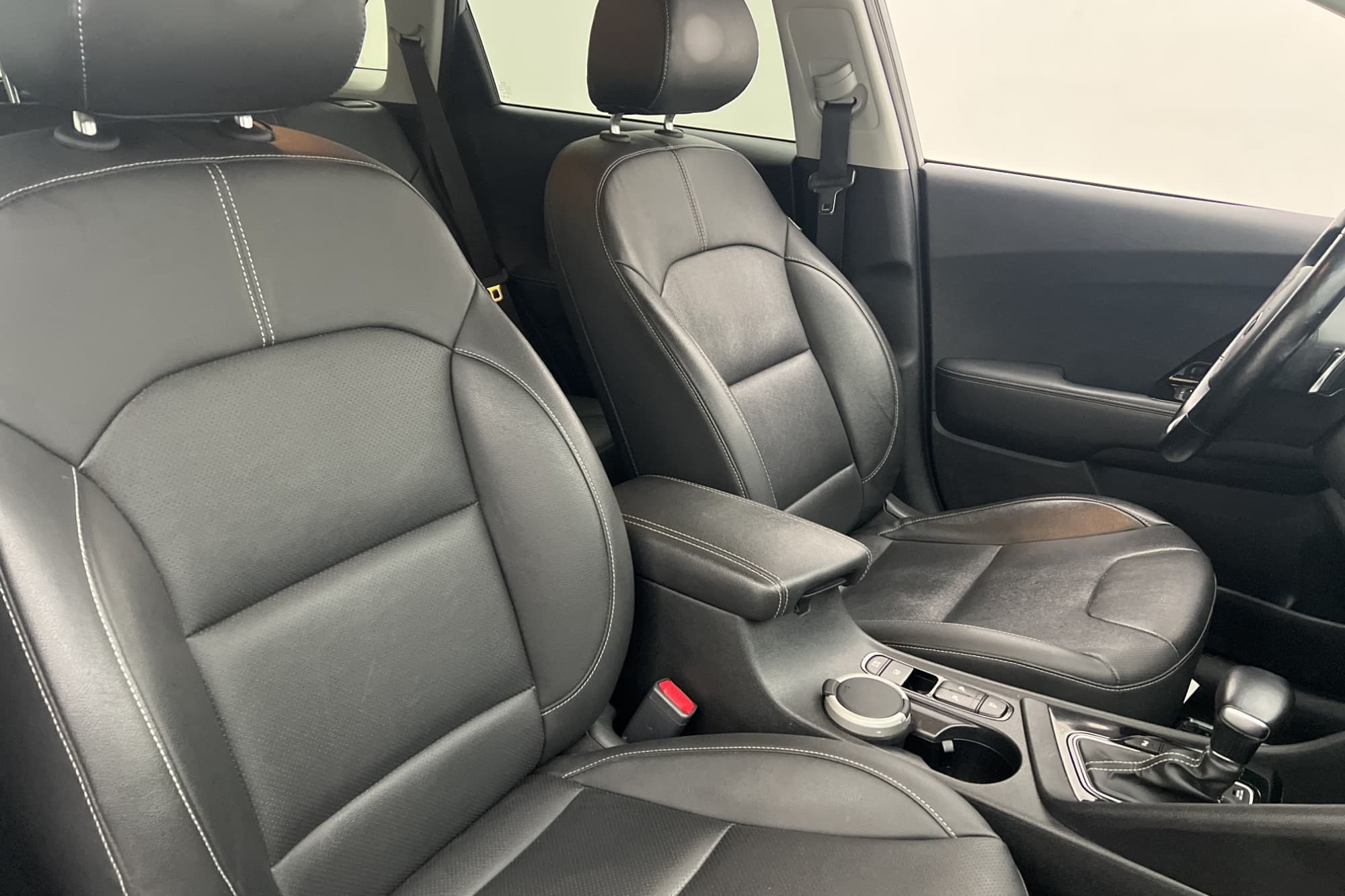 Kia Niro P-HEV 141hk Advance Plus 2 Värmare Navi Kamera Drag