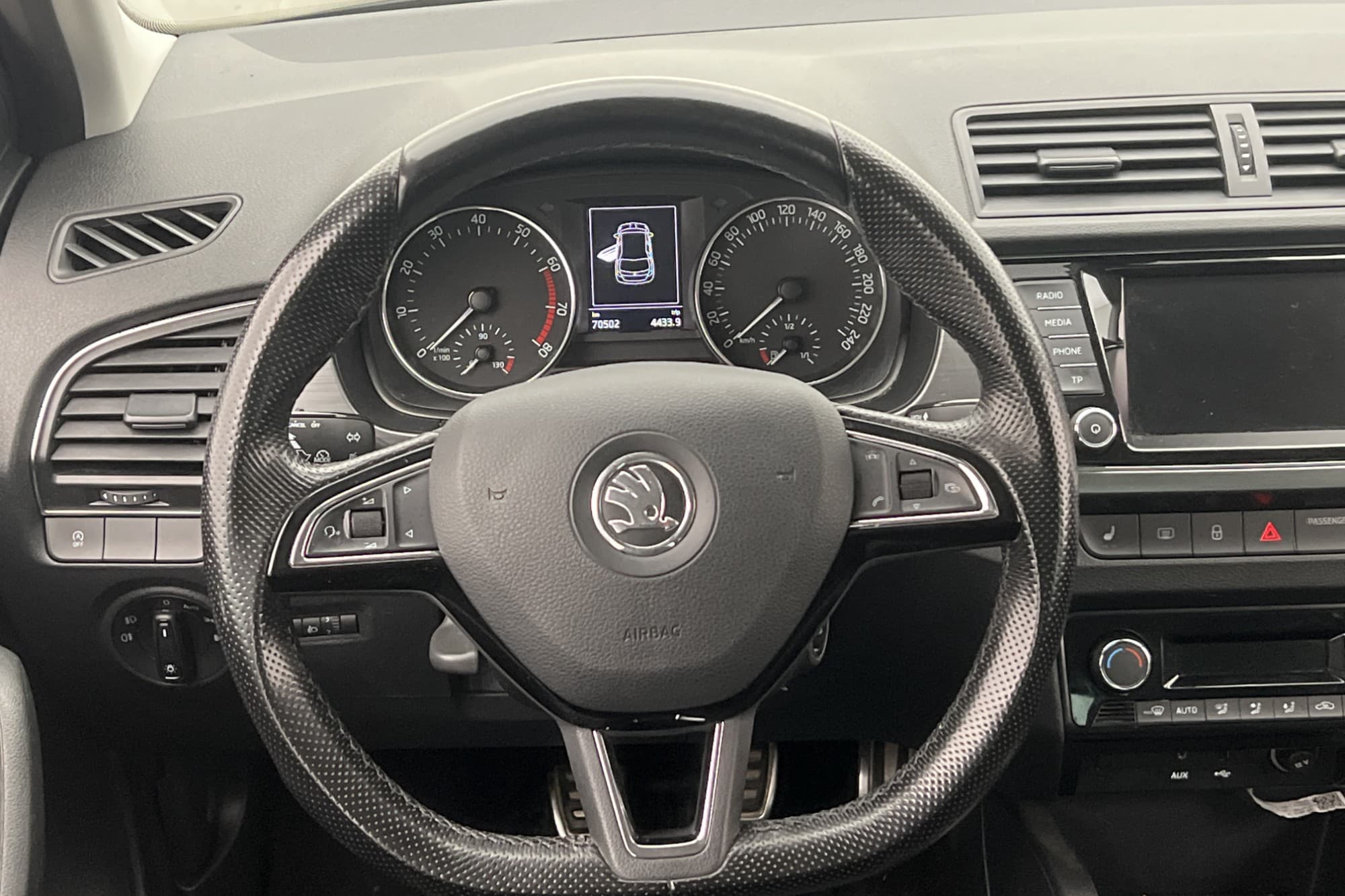 Skoda Fabia 1.2 TSI 110hk Style Sensorer Keyless Sportstolar