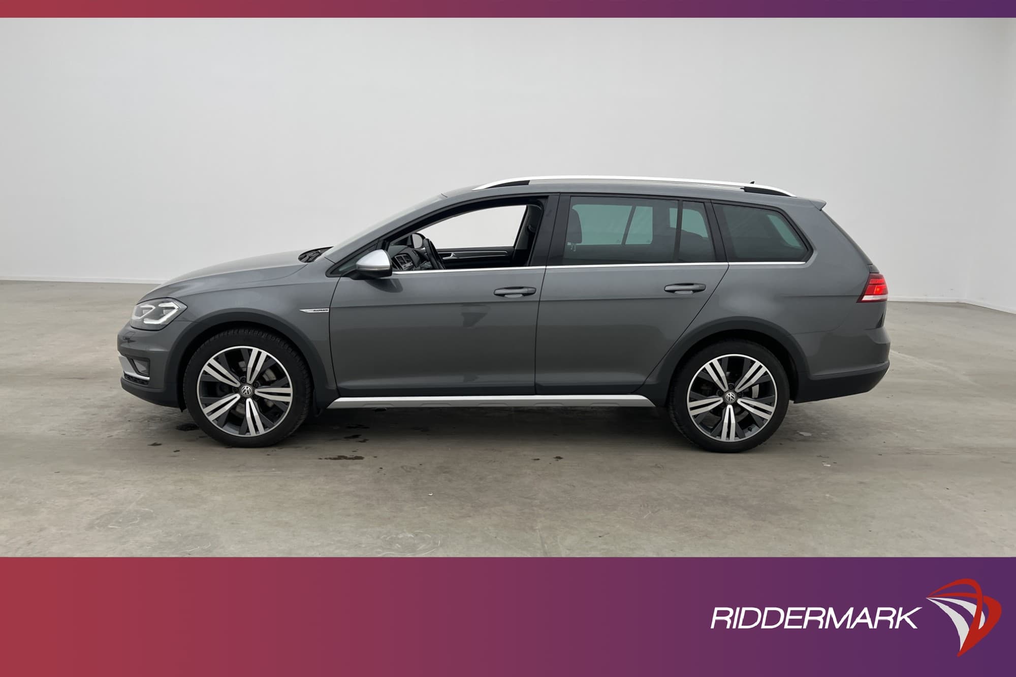 Volkswagen Golf Alltrack 1.8 TSI 4M 180hk Värmare Dragkrok