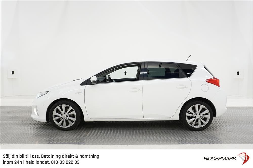 Toyota Auris 1.8 HSD 99hk M-Värm Pano