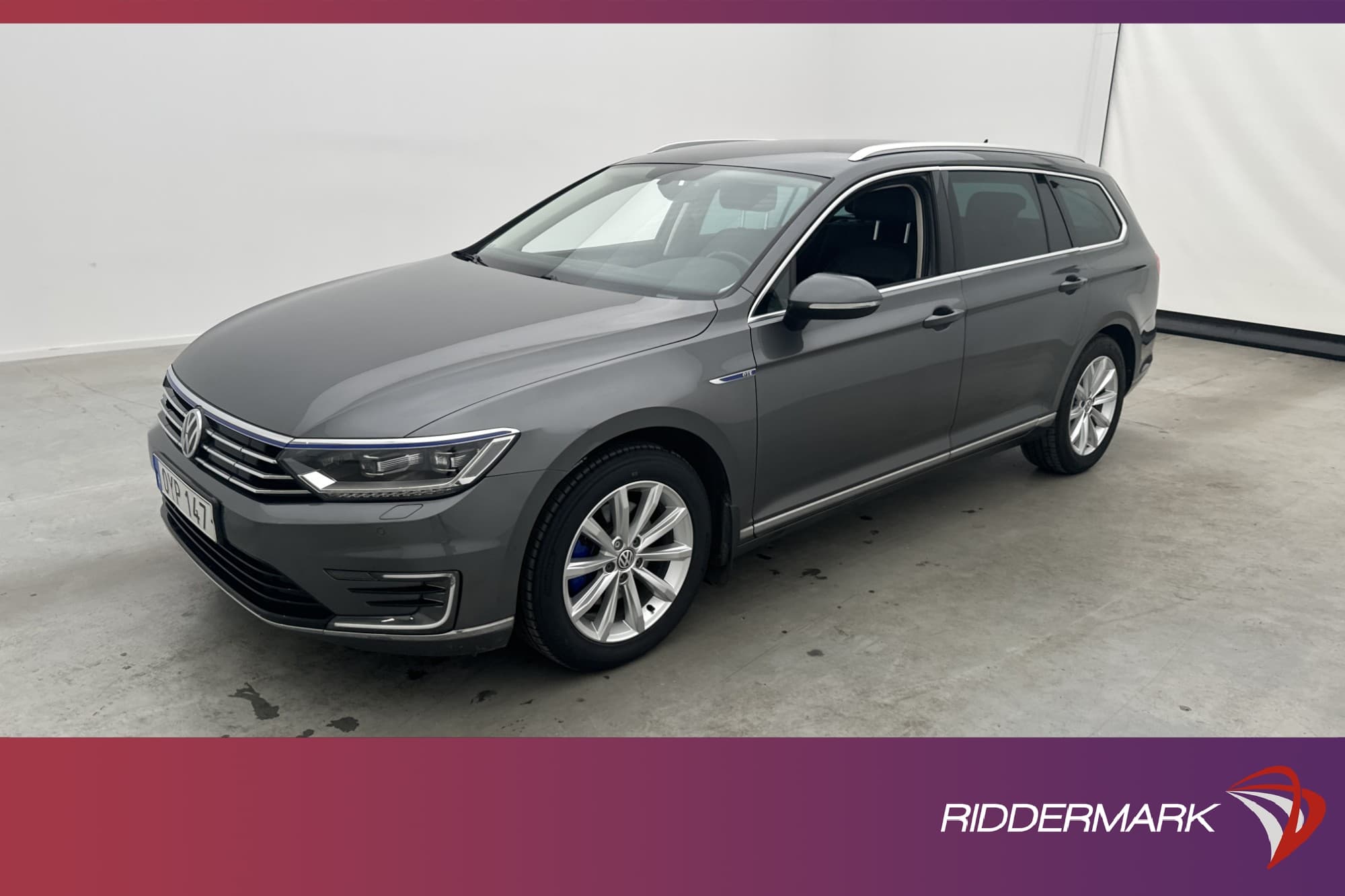 Volkswagen Passat GTE 218hk