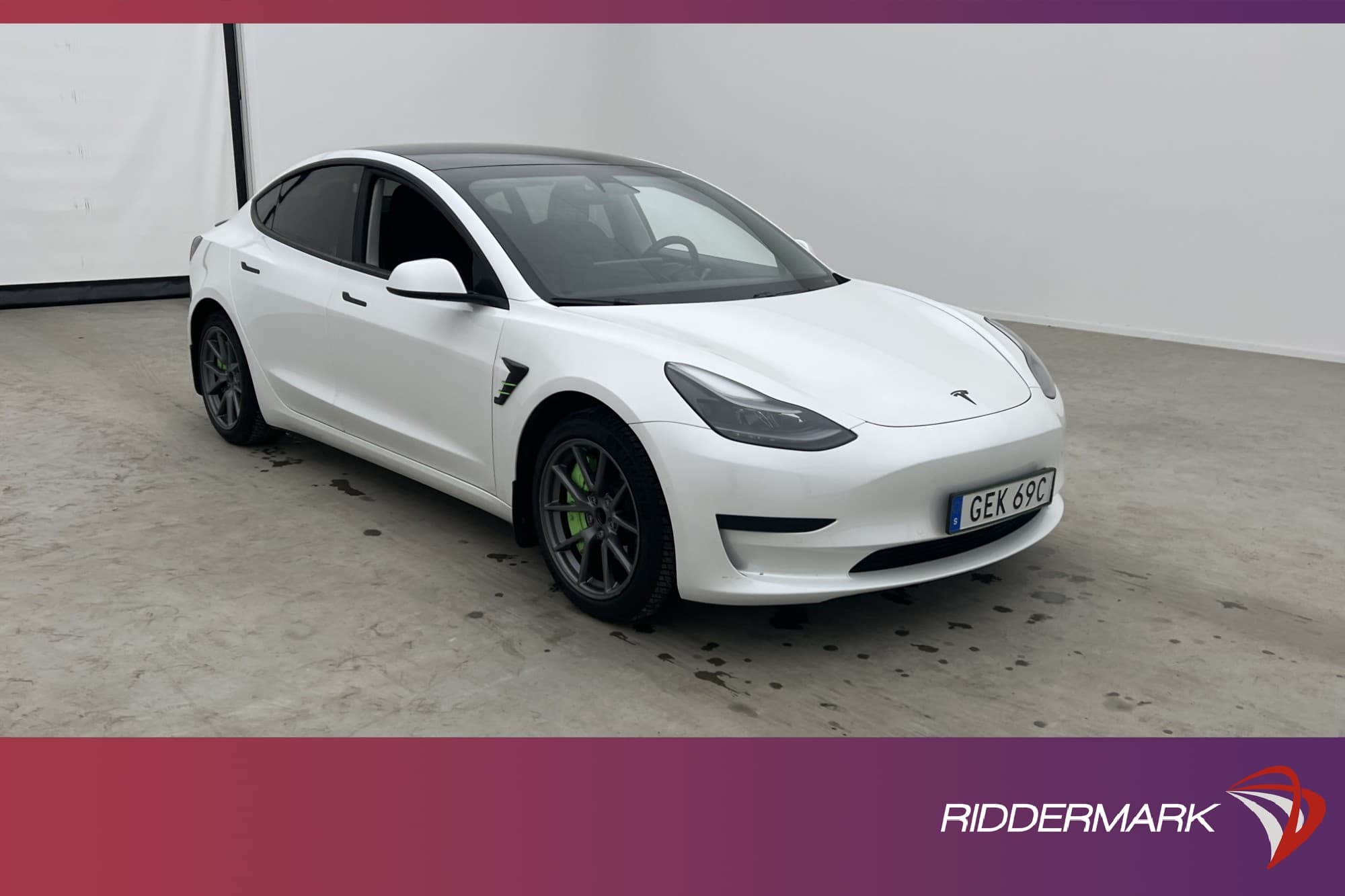 Tesla Model 3 Standrad Range Plus 325hk