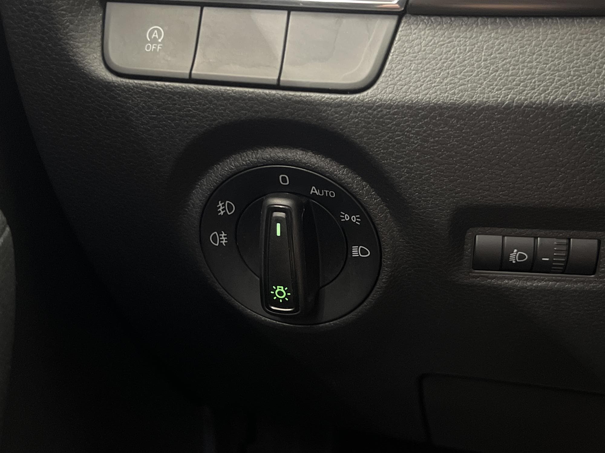 Skoda Fabia Kombi 1.2 TSI 90hk P-Sensor Låg Skatt 0,47L/mil