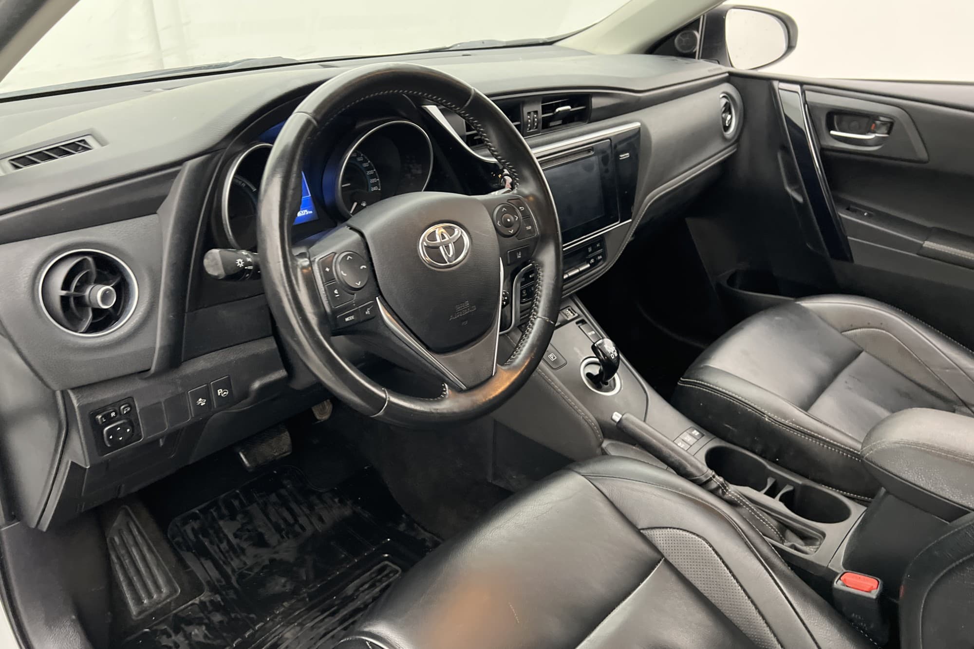 Toyota Auris TS Hybrid Executive Skinn Kamera P-Sensorer