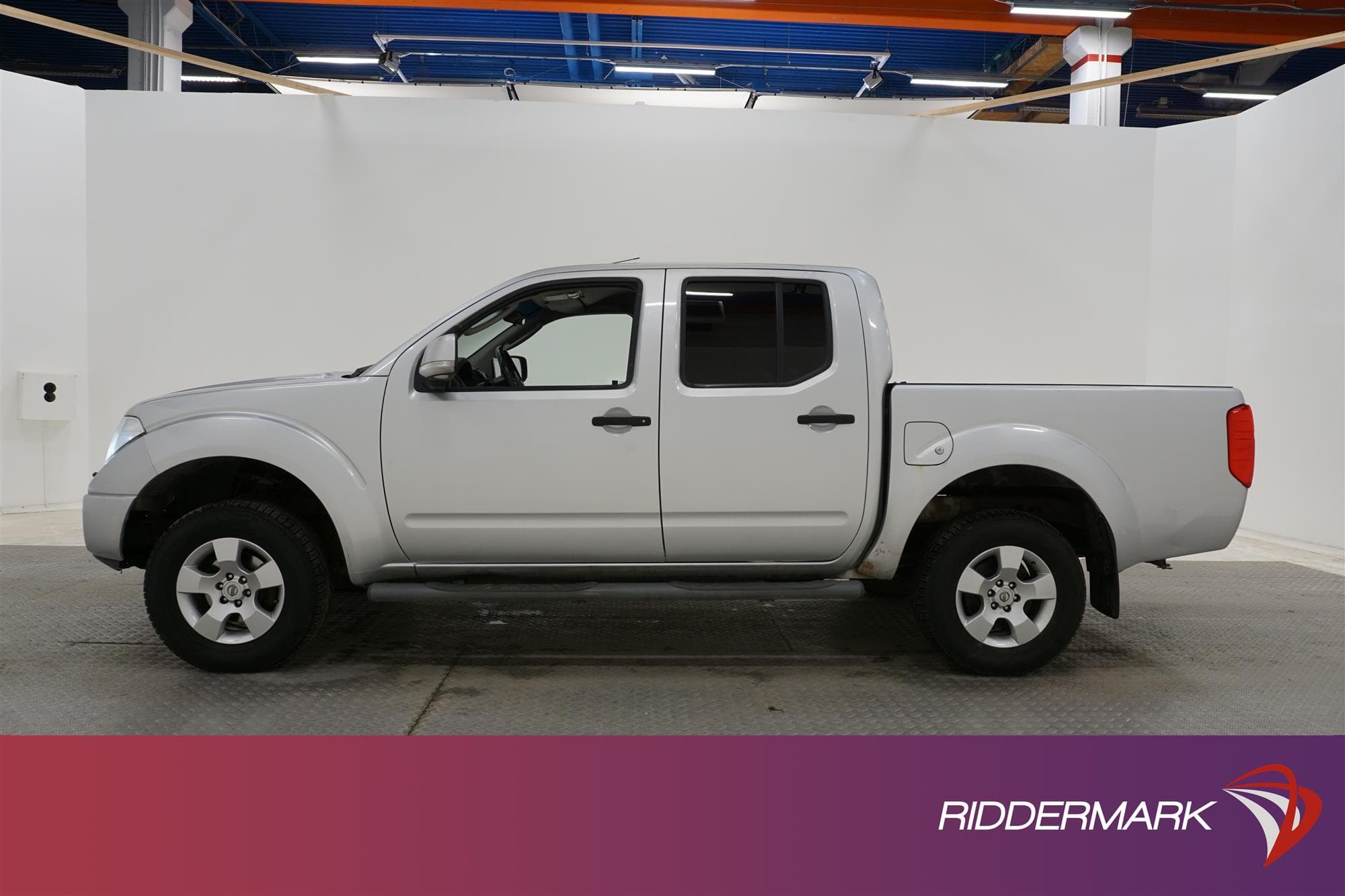 Nissan Navara 2.5dCi 4x4 171hk Kamera Drag Värmare