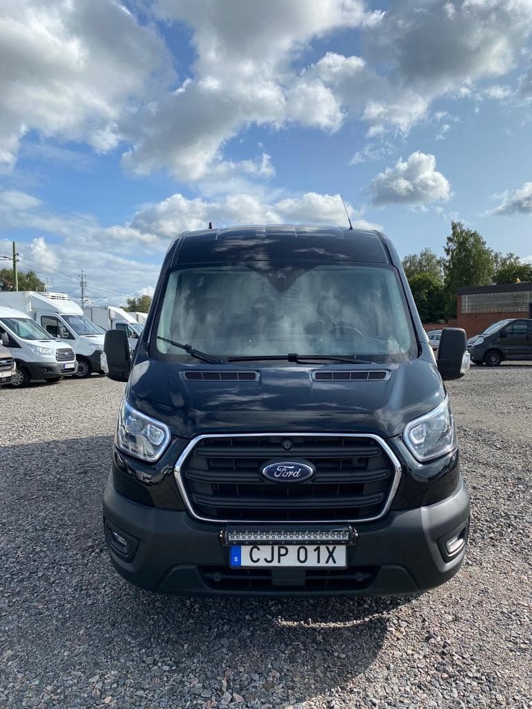 Ford Transit 350 L3H2 2.0 Aut Värmare Drag V-inredd Moms