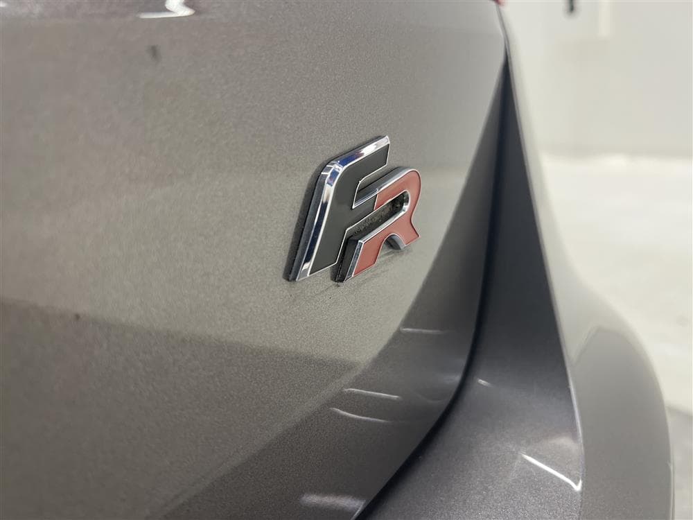 SEAT Leon ST 2.0 TDI 184hk FR Dragkrok P-sensor 0.48l/milinteriör