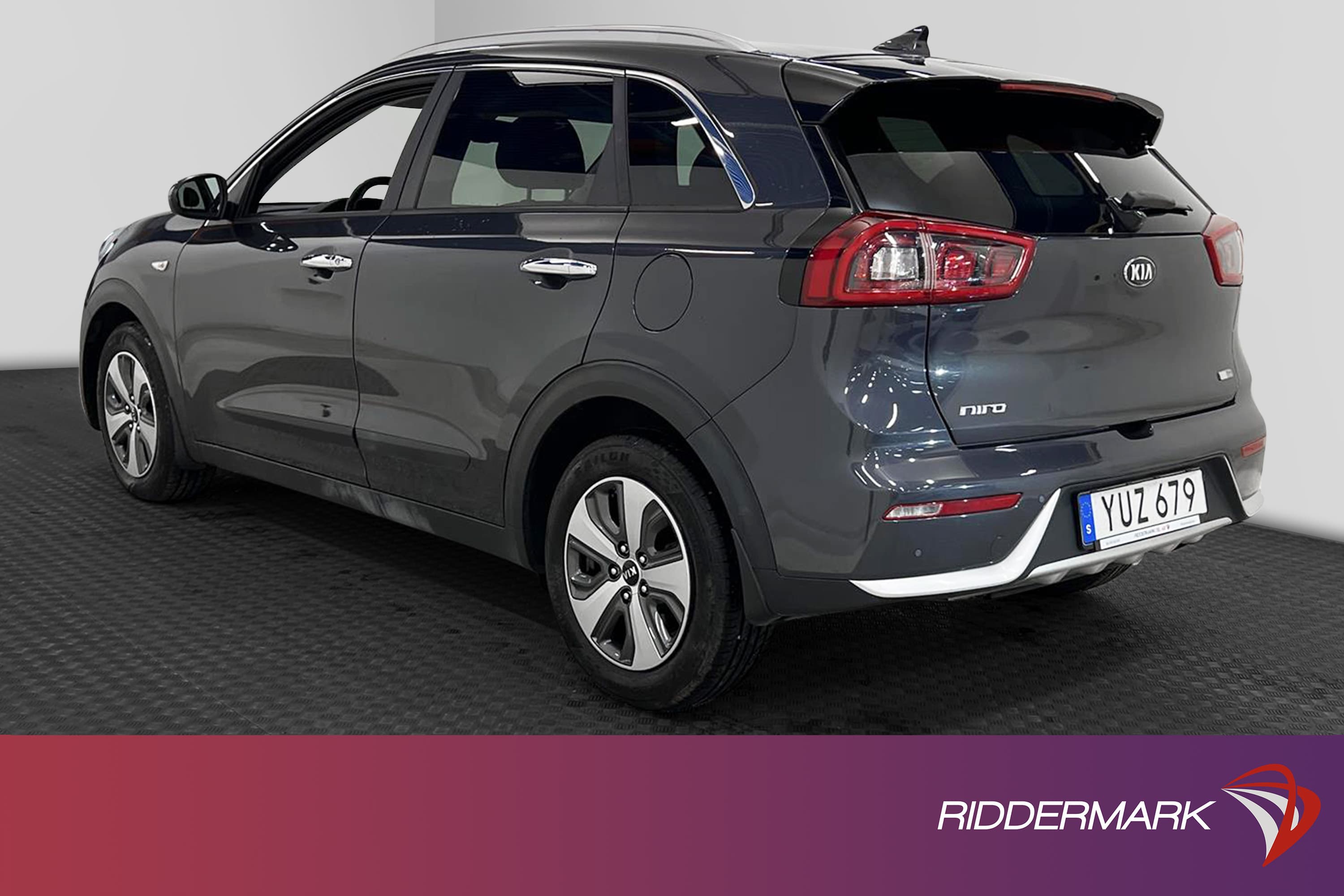 Kia Niro Hybrid 141hk M&K-Värmare Navi B-Kamera Carplay