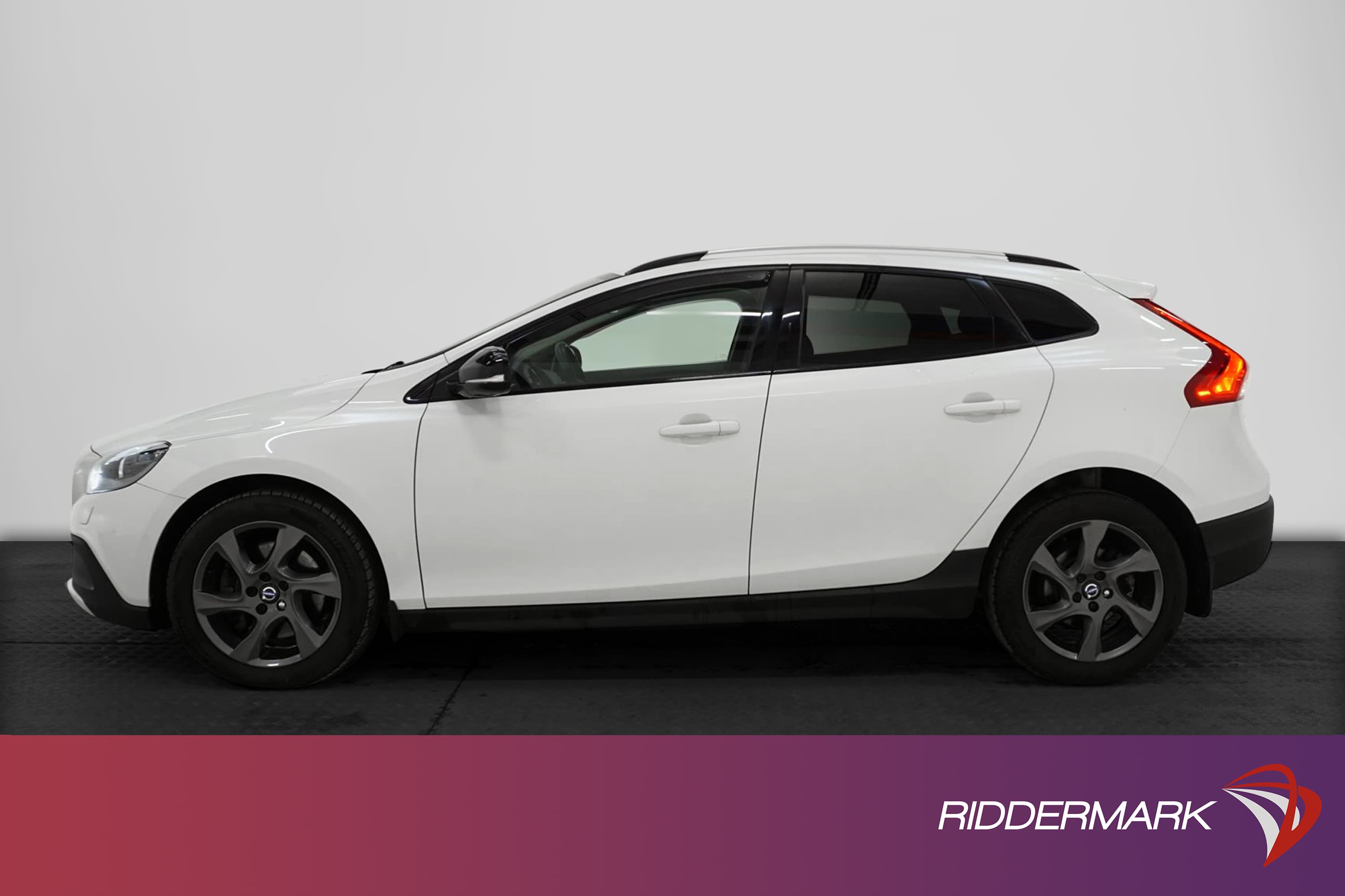 Volvo V40 Cross Country D2 120hk