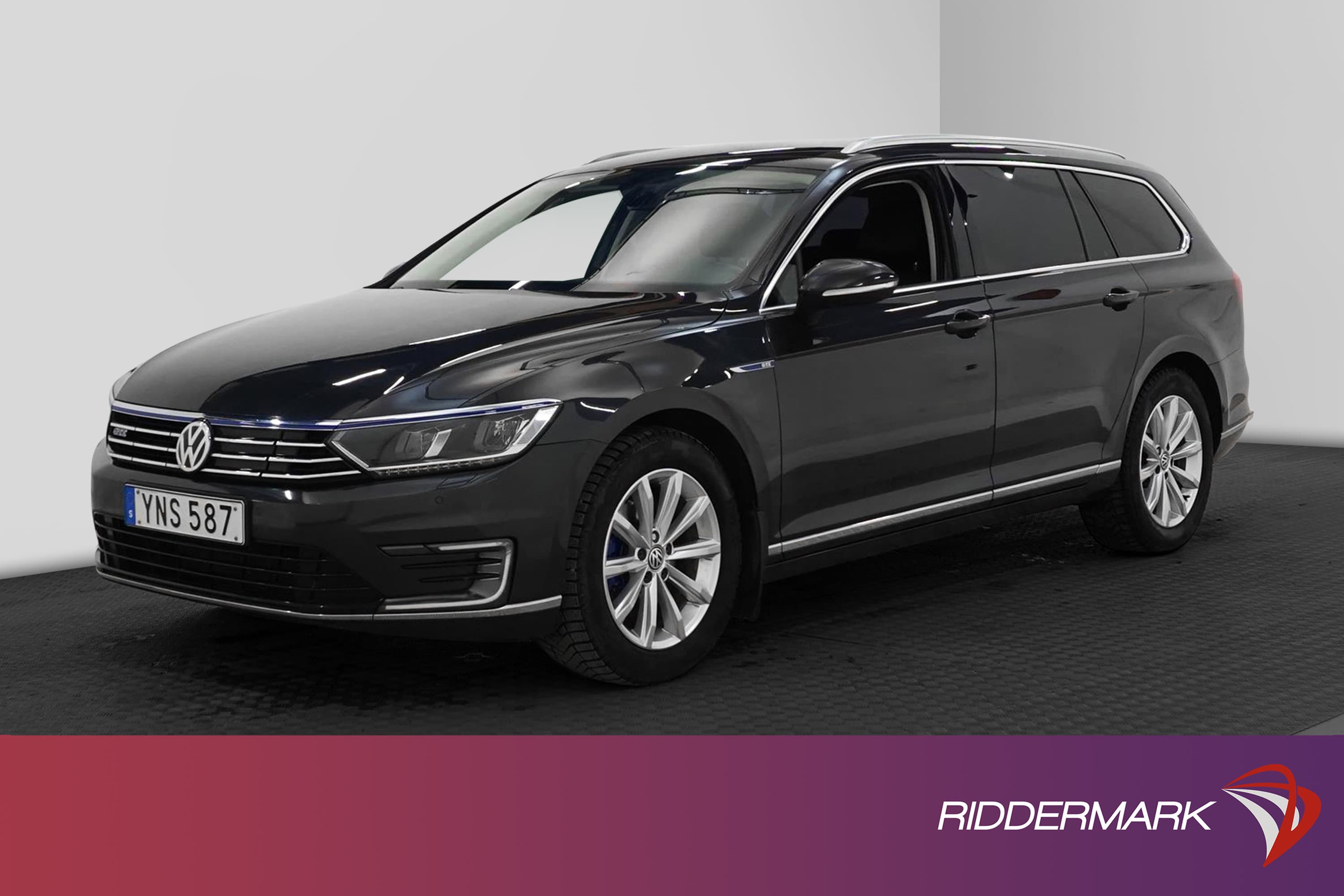 Volkswagen Passat GTE 218hk