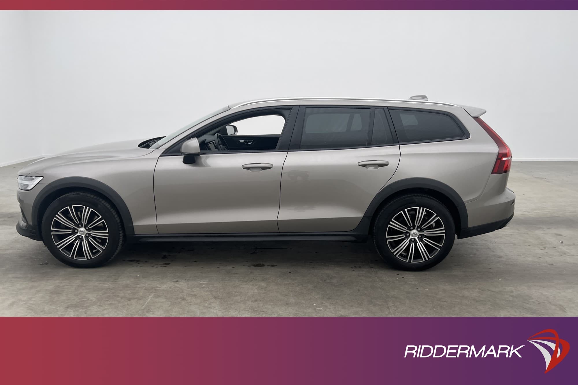 Volvo V60 Cross Country D4 AWD