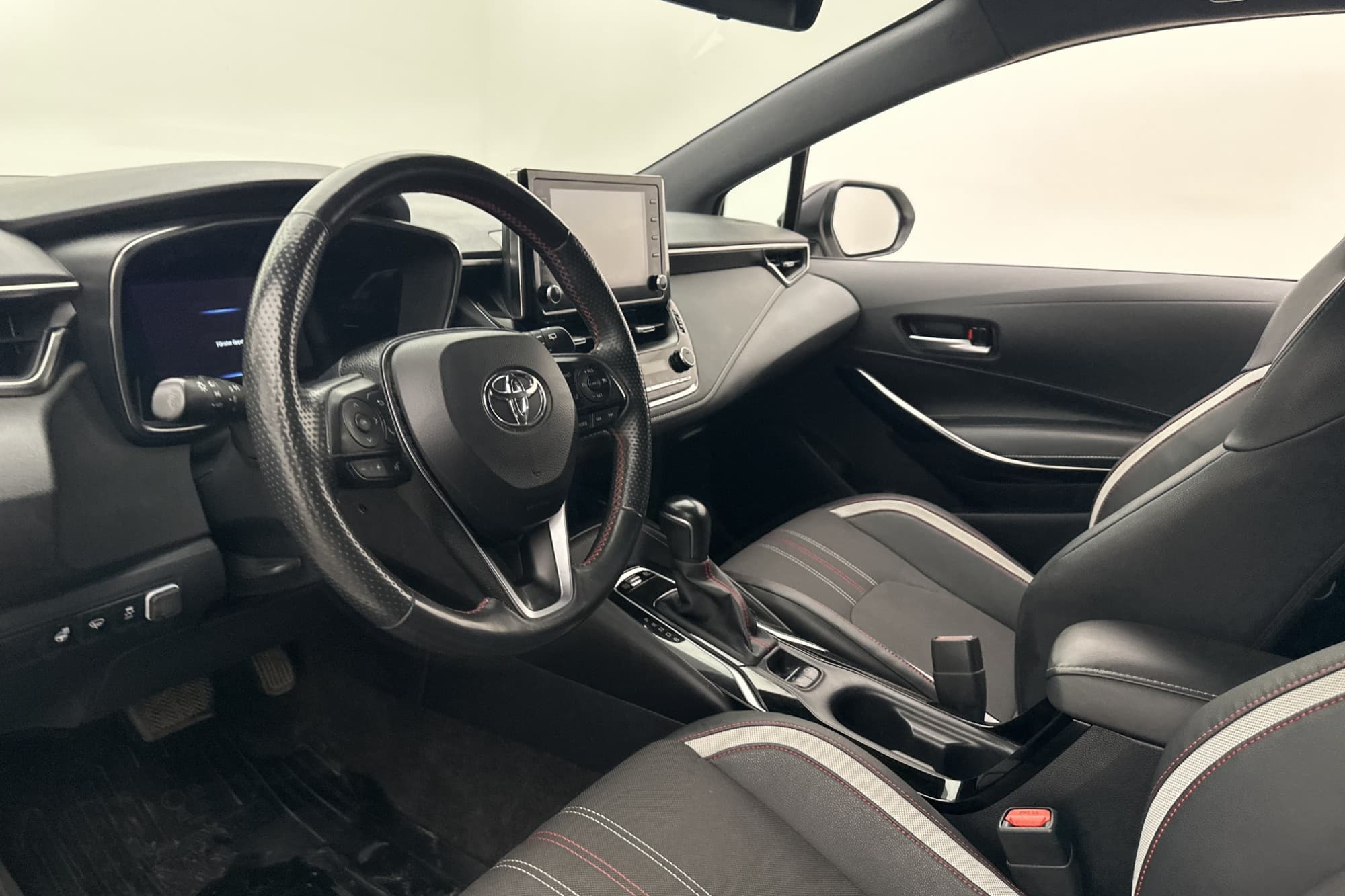 Toyota Corolla TS Hybrid 122hk GR Sport Kamera Navi MOMS