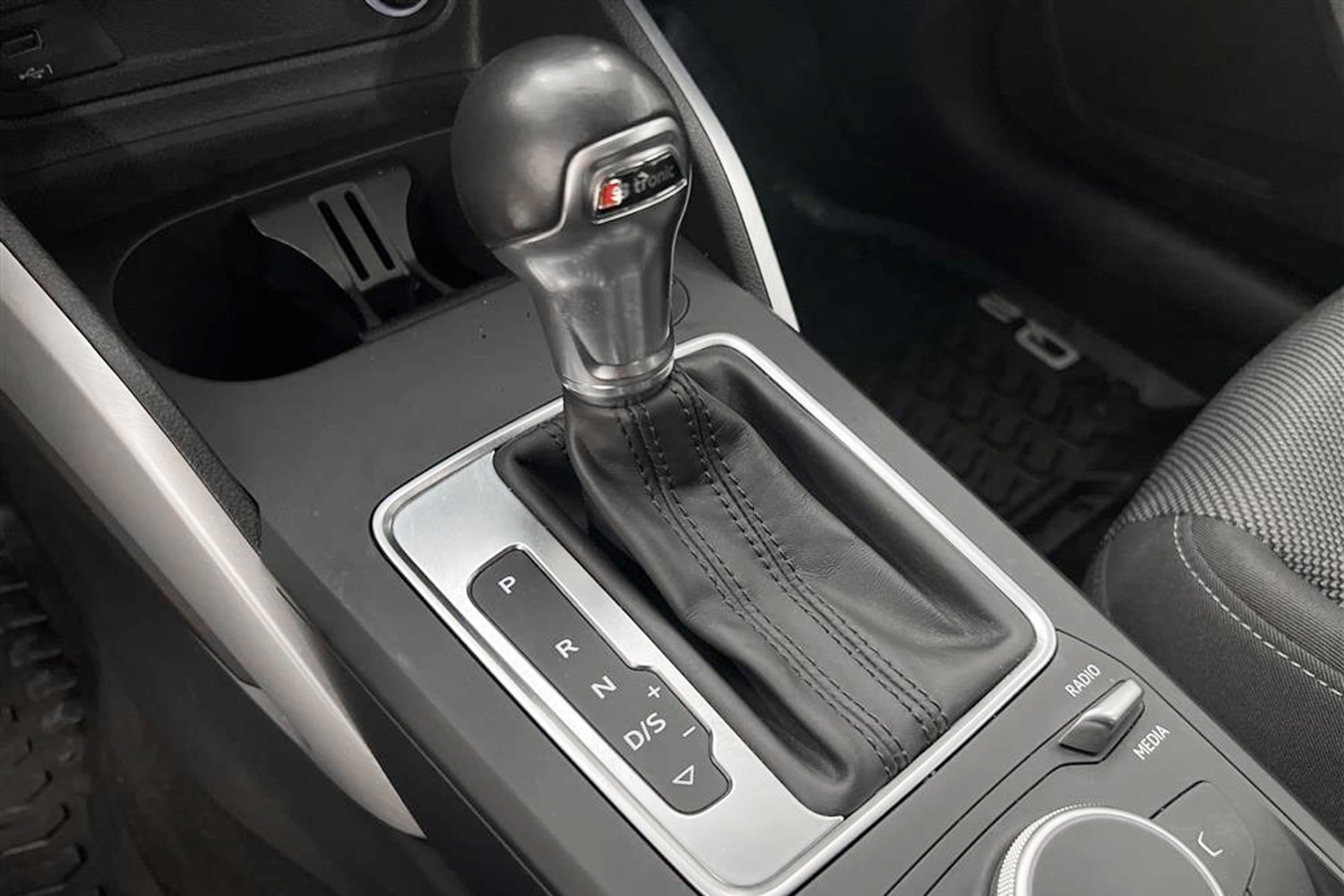 Audi Q2 2.0 TDI 190hk Quattro Drag Välservad 0,51l/milinteriör