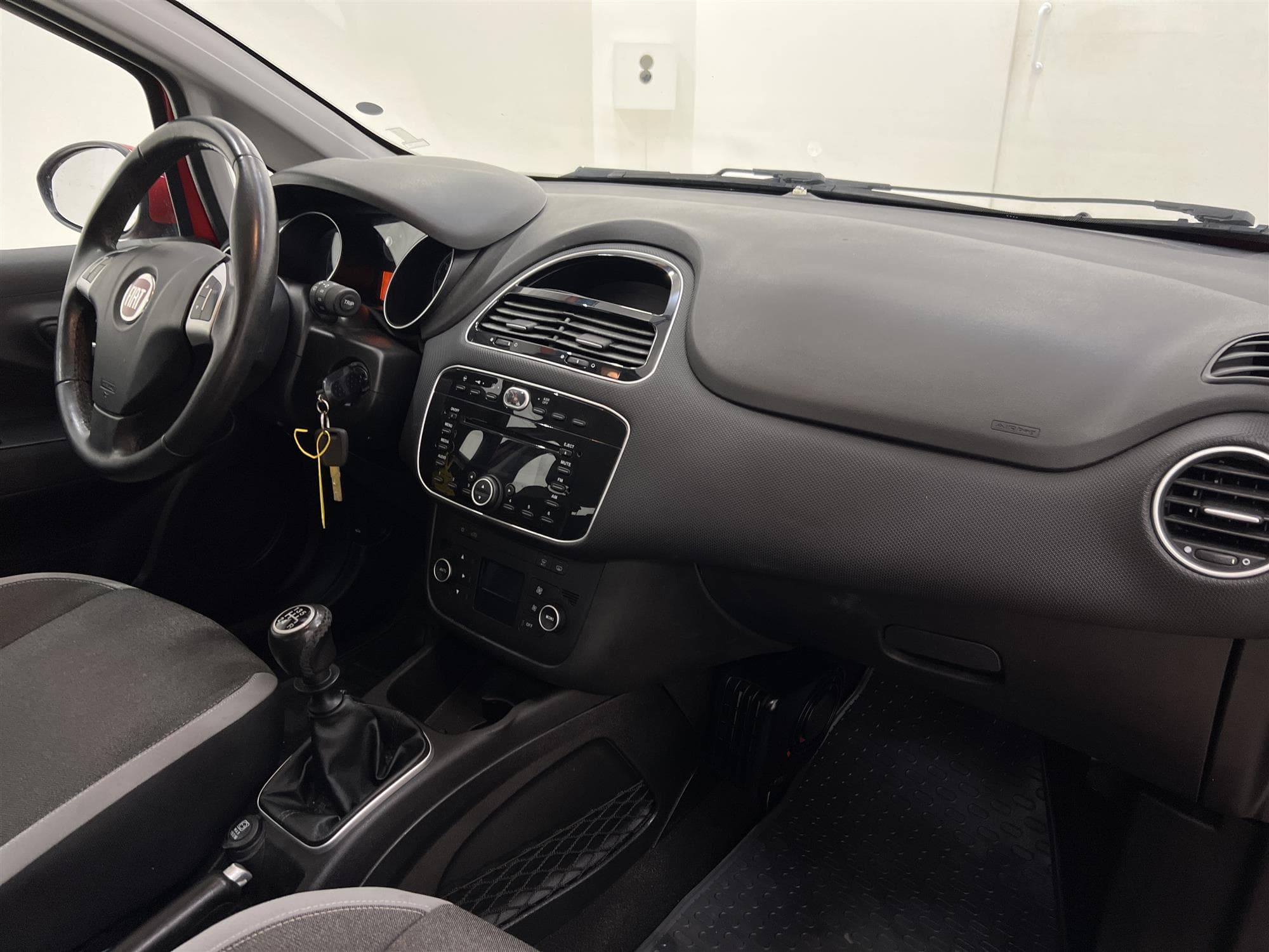 Fiat Punto 1.2 69hk Få Brukare 360kr Skatt 0,51L/mil