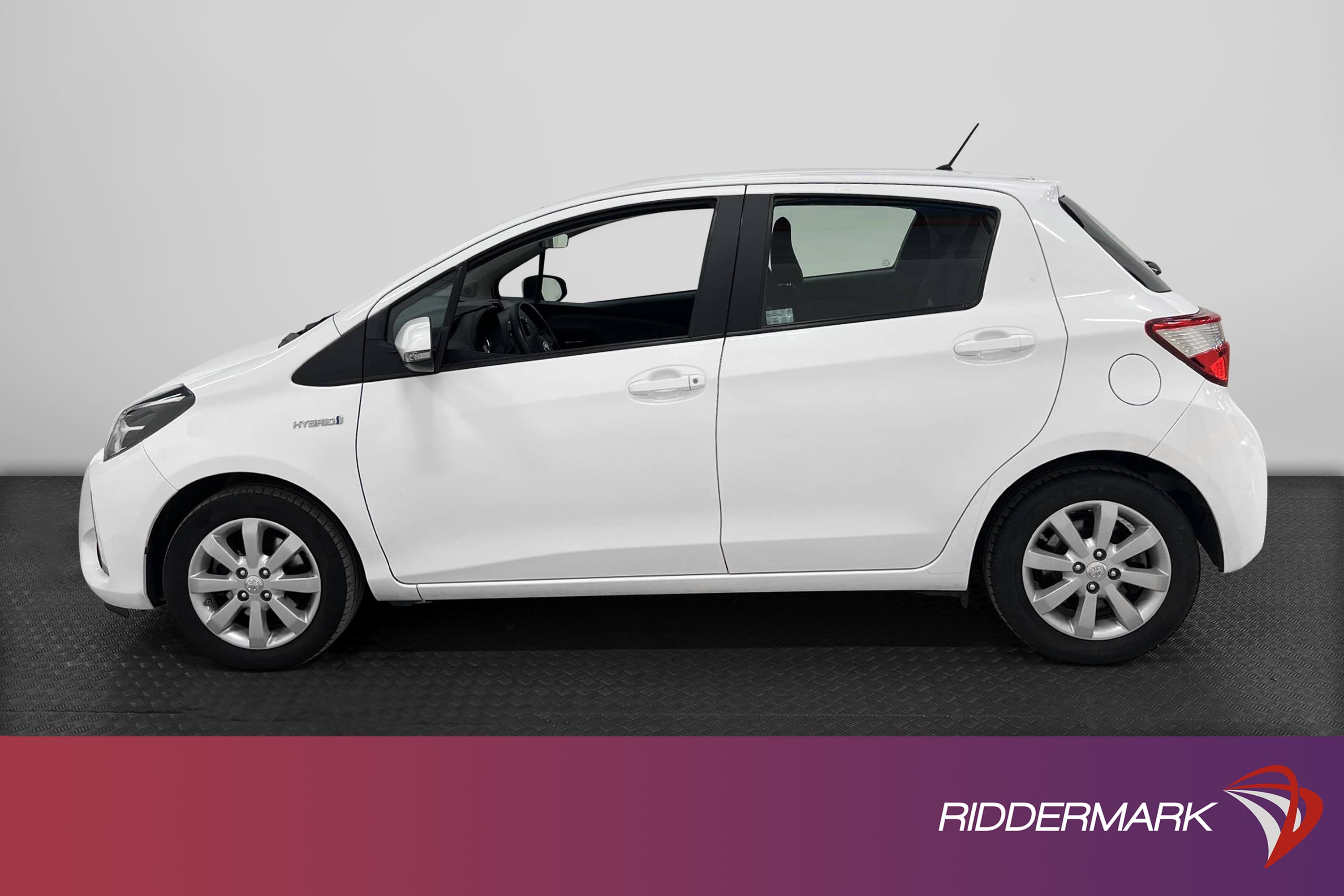 Toyota Yaris Hybrid e-CVT 101hk
