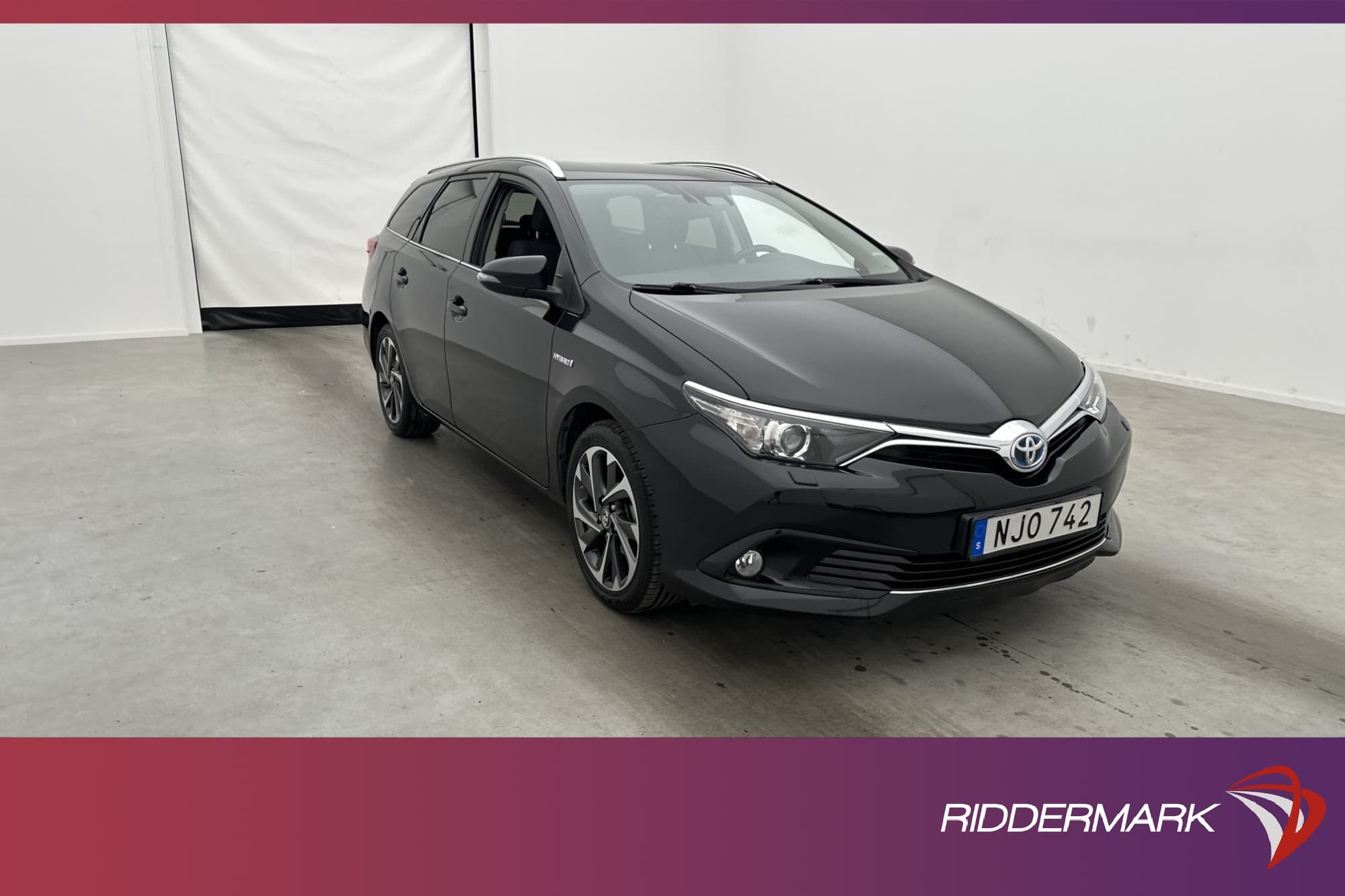 Toyota Auris Touring Sports Hybrid 136hk
