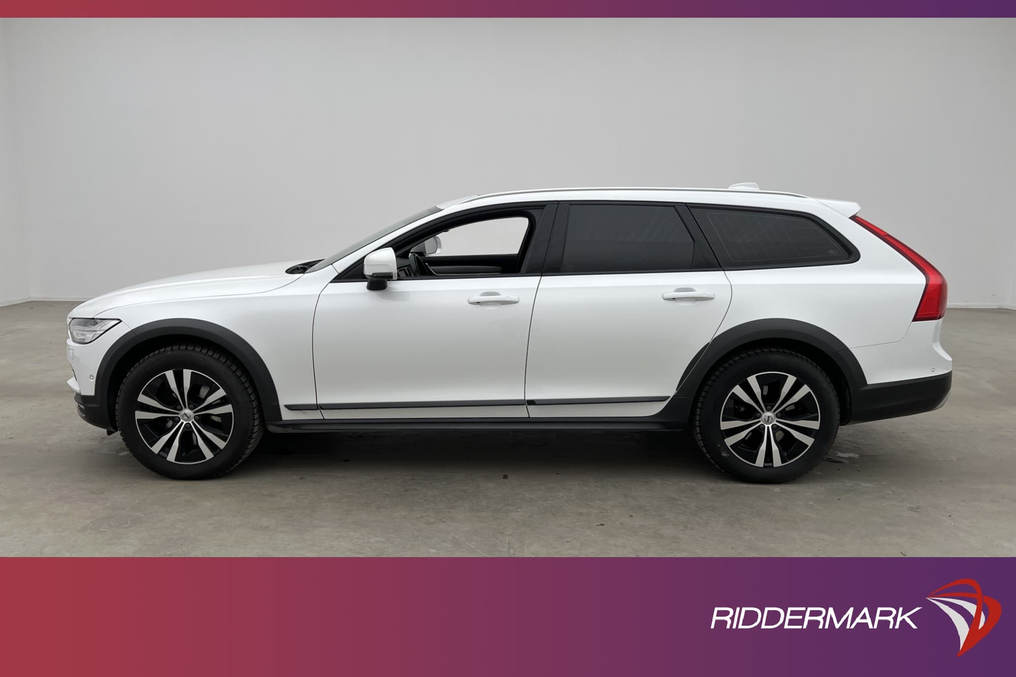 Volvo V90 Cross Country T5 250hk AWD