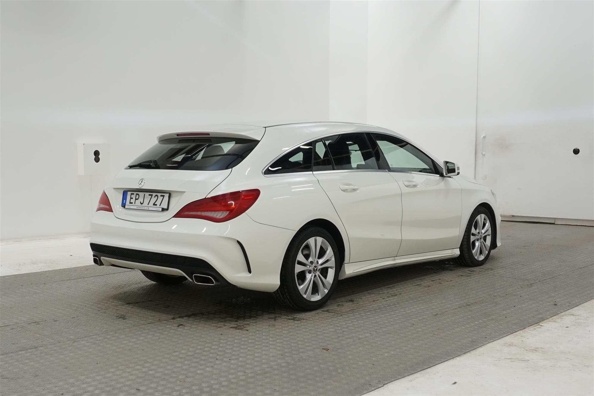 Mercedes-Benz CLA 200 Shooting Brake AMG Välservad 0,41L/mil