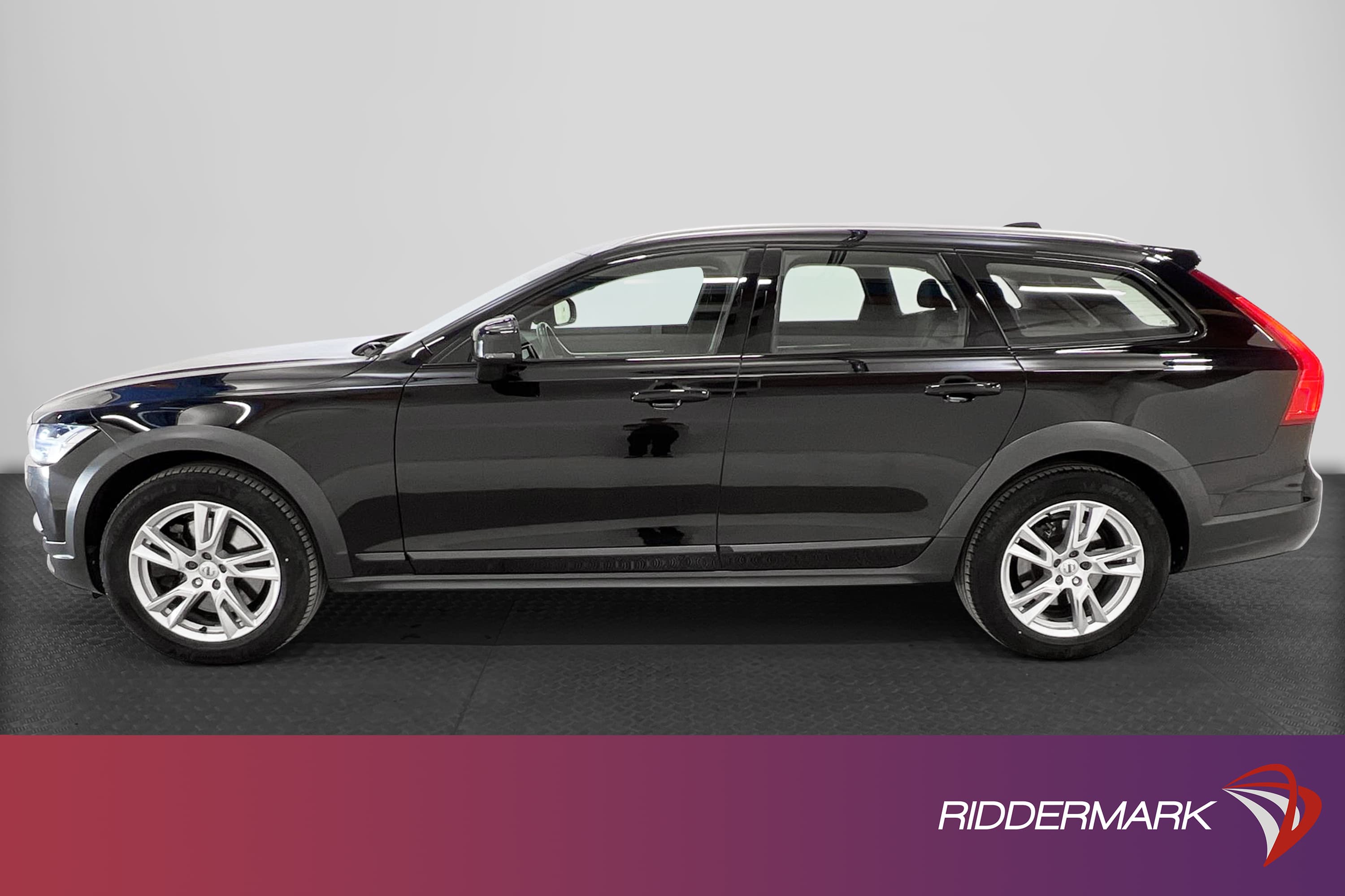 Volvo V90 Cross Country D4 AWD Momentum Plus D-Värmare VOC