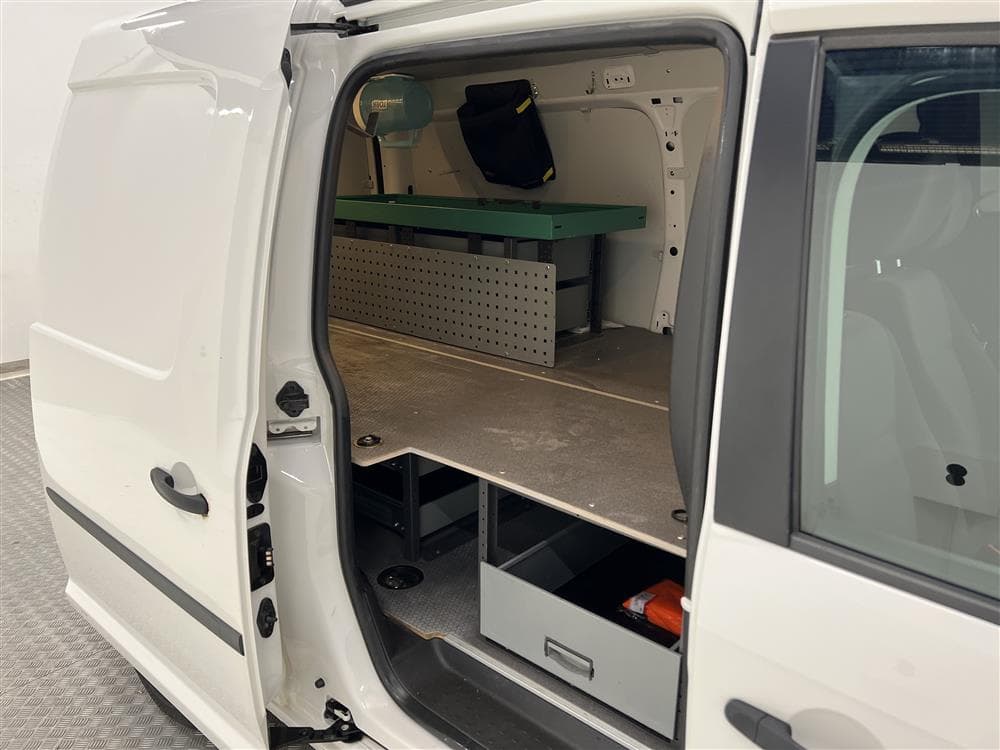 Volkswagen Caddy Maxi 2.0TDI Värmare Dragkrok Inredning Mom interiör