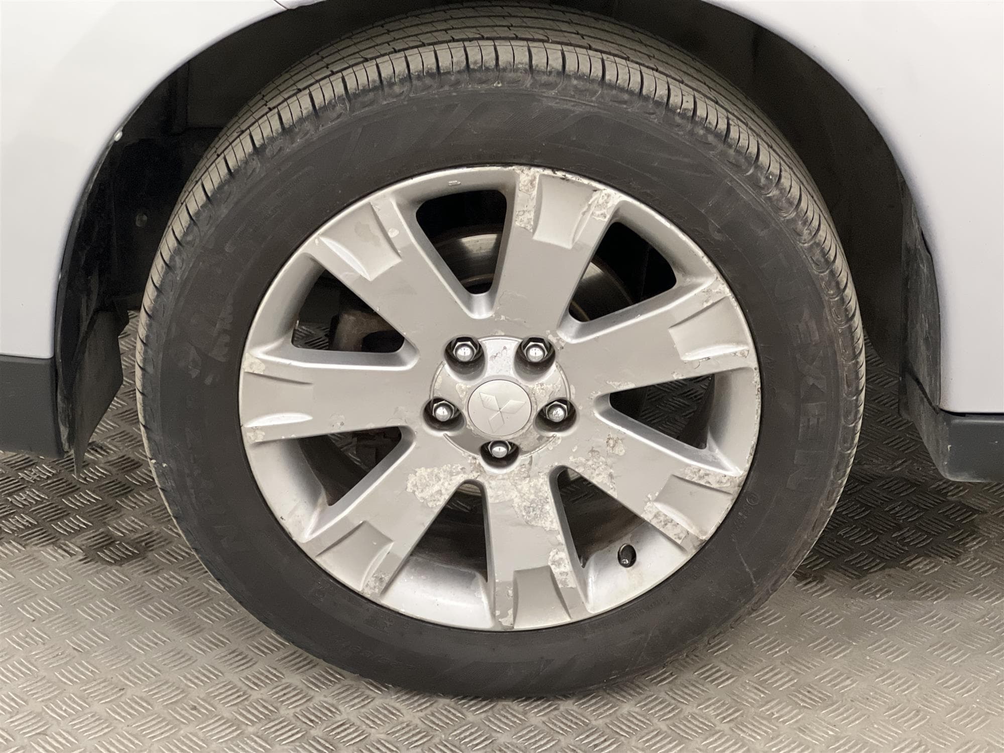 Mitsubishi Outlander 2.2 Di-D AWD M-Värm B-Kamera 0,54l/milinteriör