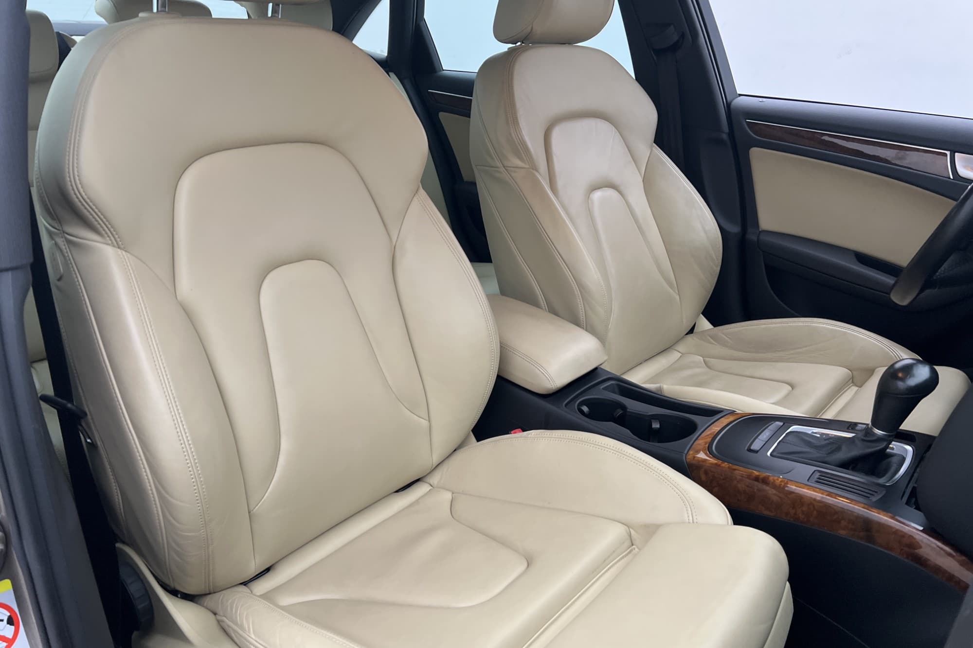 Audi A4 Sedan TFSI 160hk Proline Skinn Sensorer Farthållare