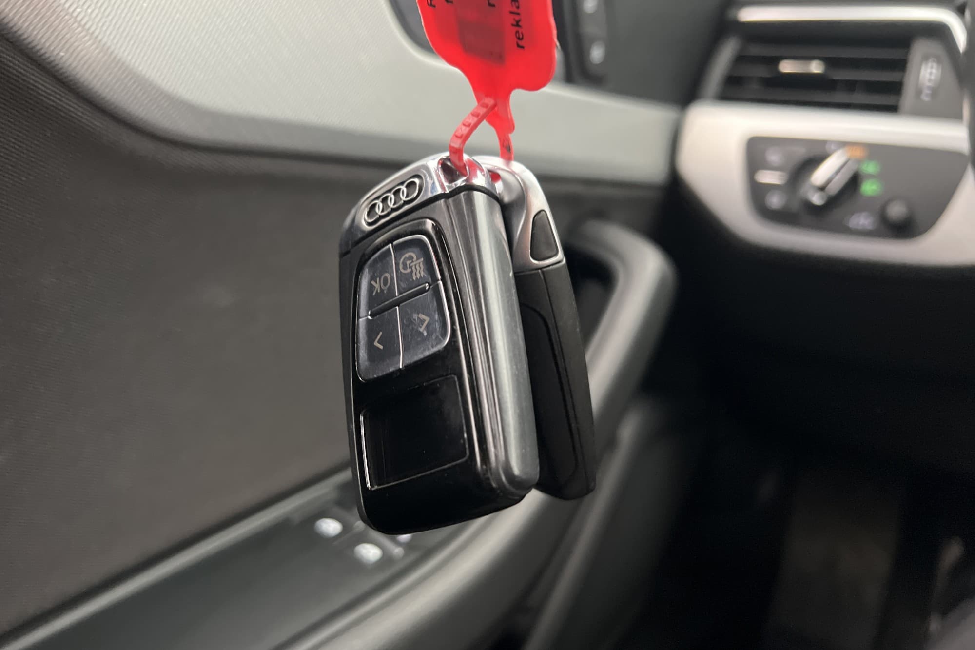 Audi A5 Coupé TDI 190hk P-Värmare Sensorer Ambient Keyless
