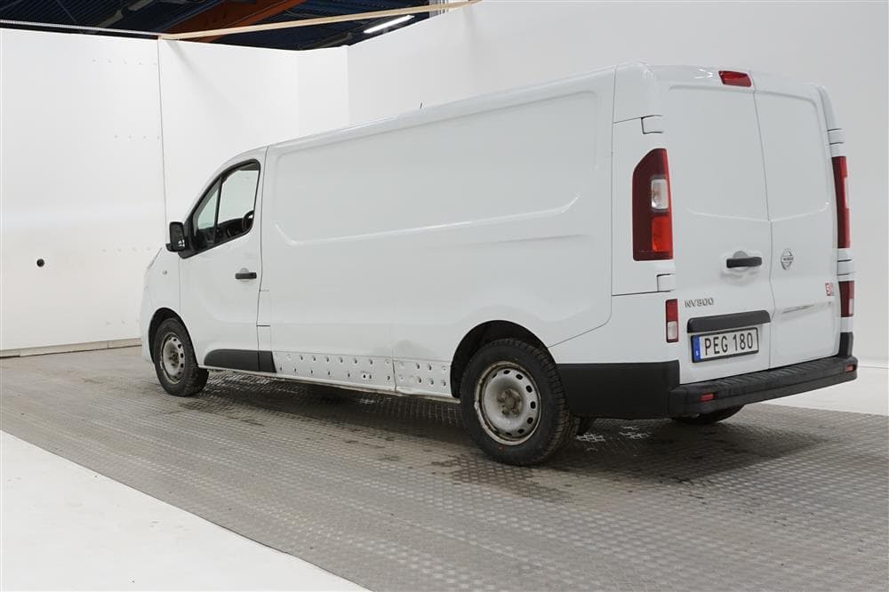 Nissan NV300 1.6 dCi 120hk Eu6 Lång Värmare Moms 