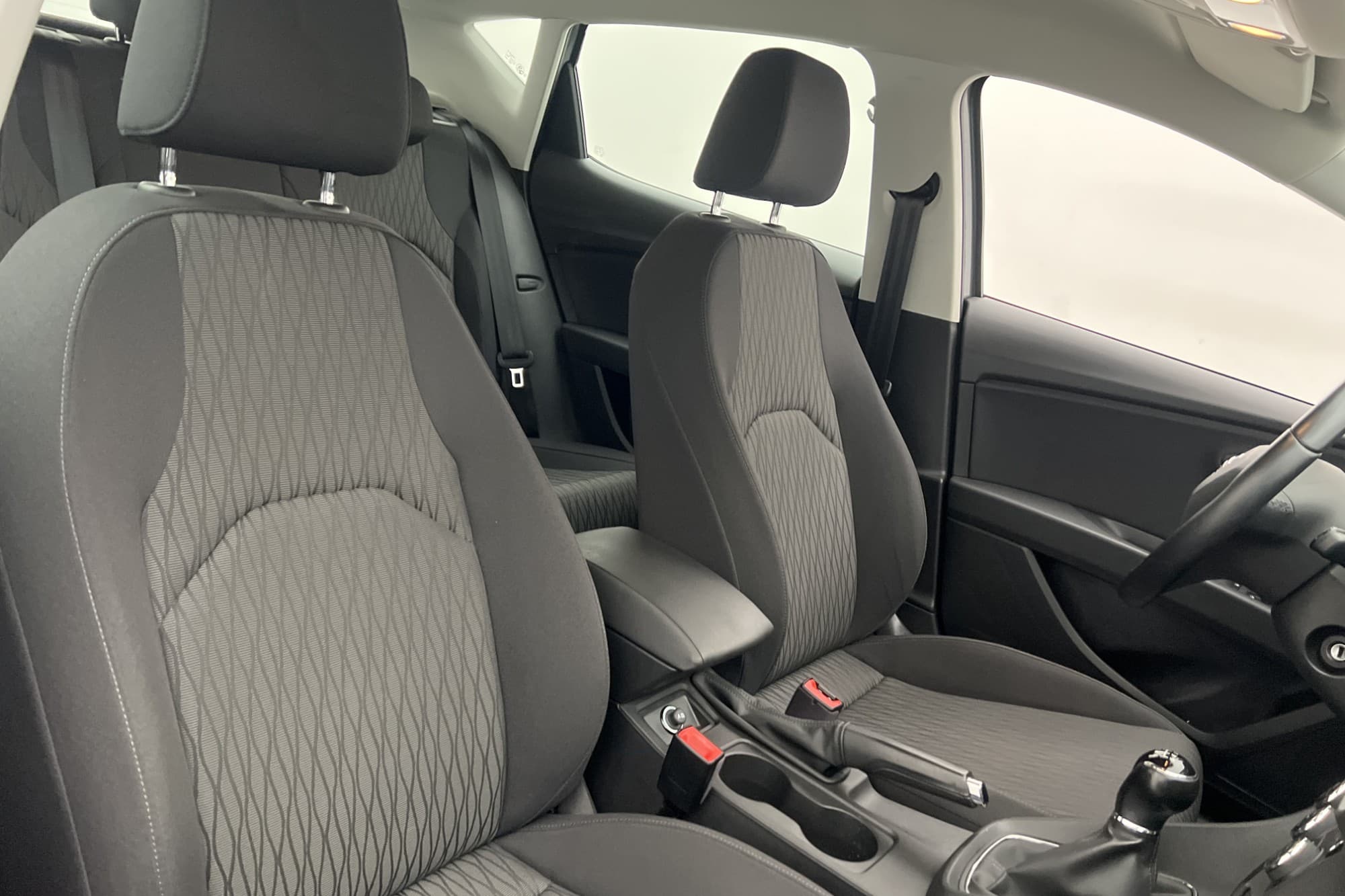 SEAT Leon 1.2 TSI 110hk Farthållare P-Sensorer Bluetooth