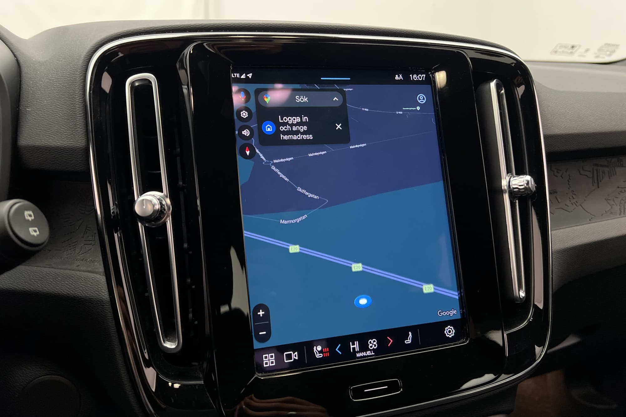 Volvo XC40 Recharge Single Motor Kamera Värm Keyless MOMS