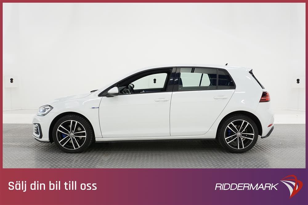 Volkswagen Golf GTE 204hk