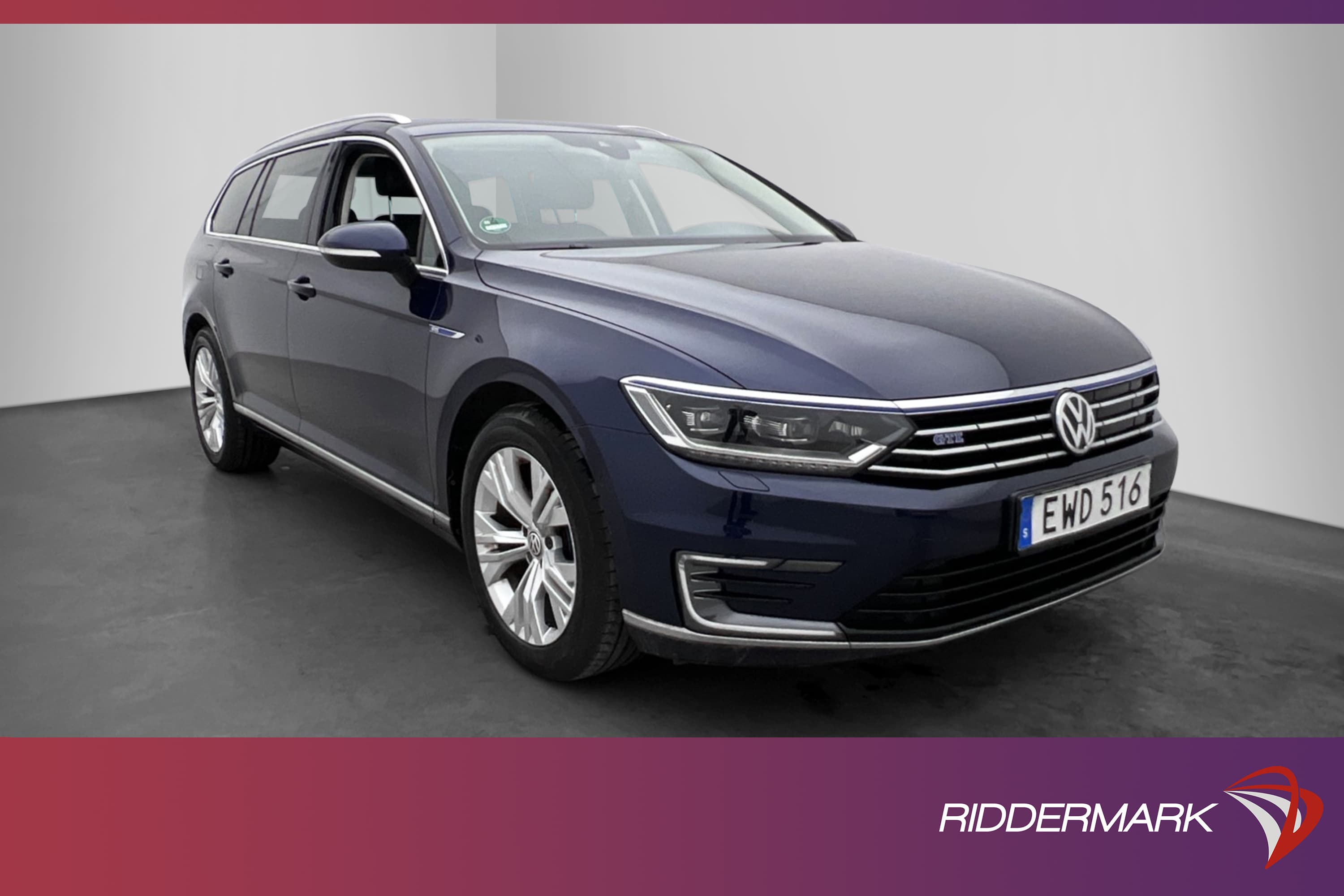Volkswagen Passat GTE 218hk Cockpit Pano Värmare Kamera Drag