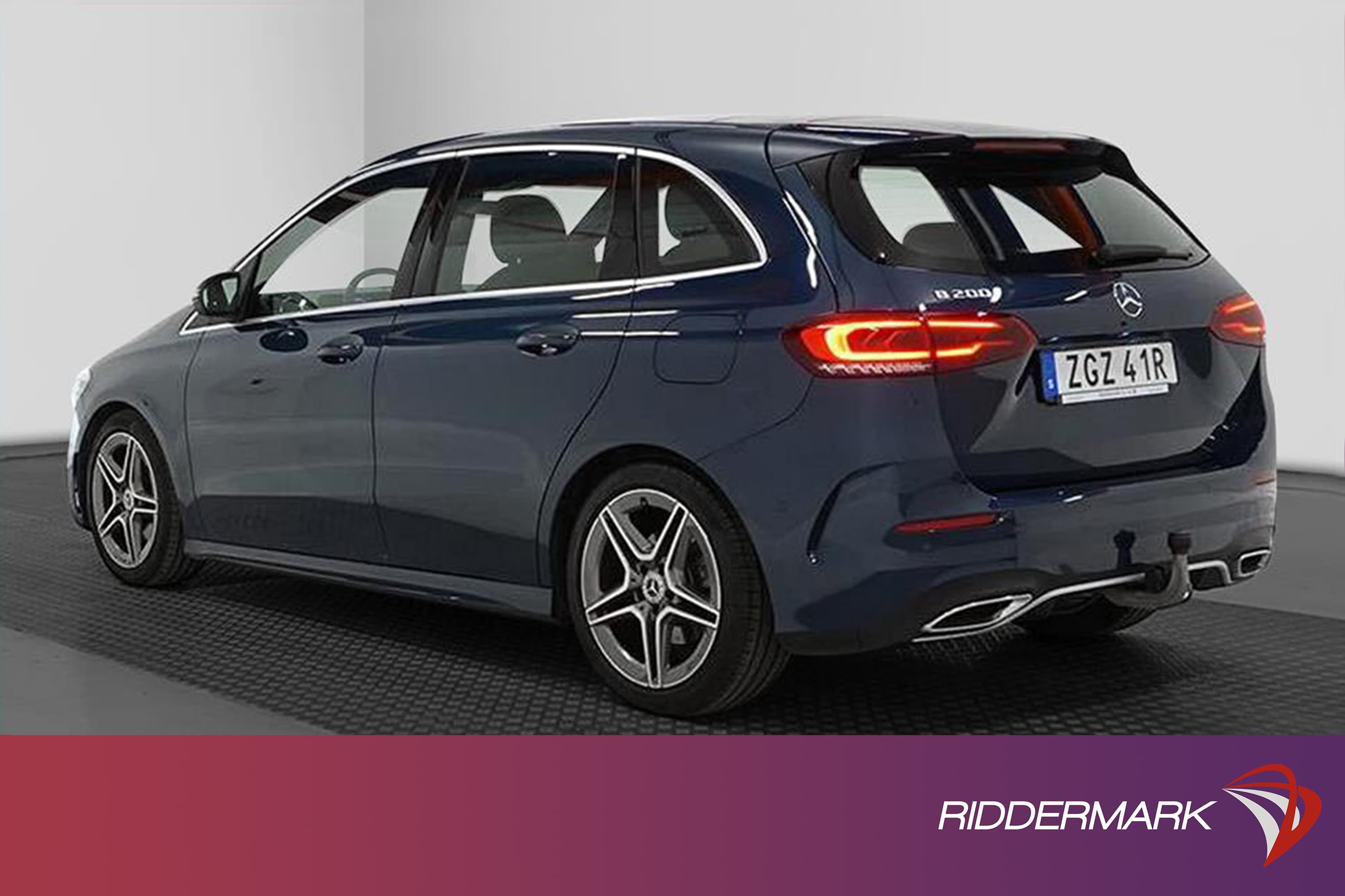 Mercedes-Benz B 200 AMG Panorama Kamera Dragkrok Naviexteriör