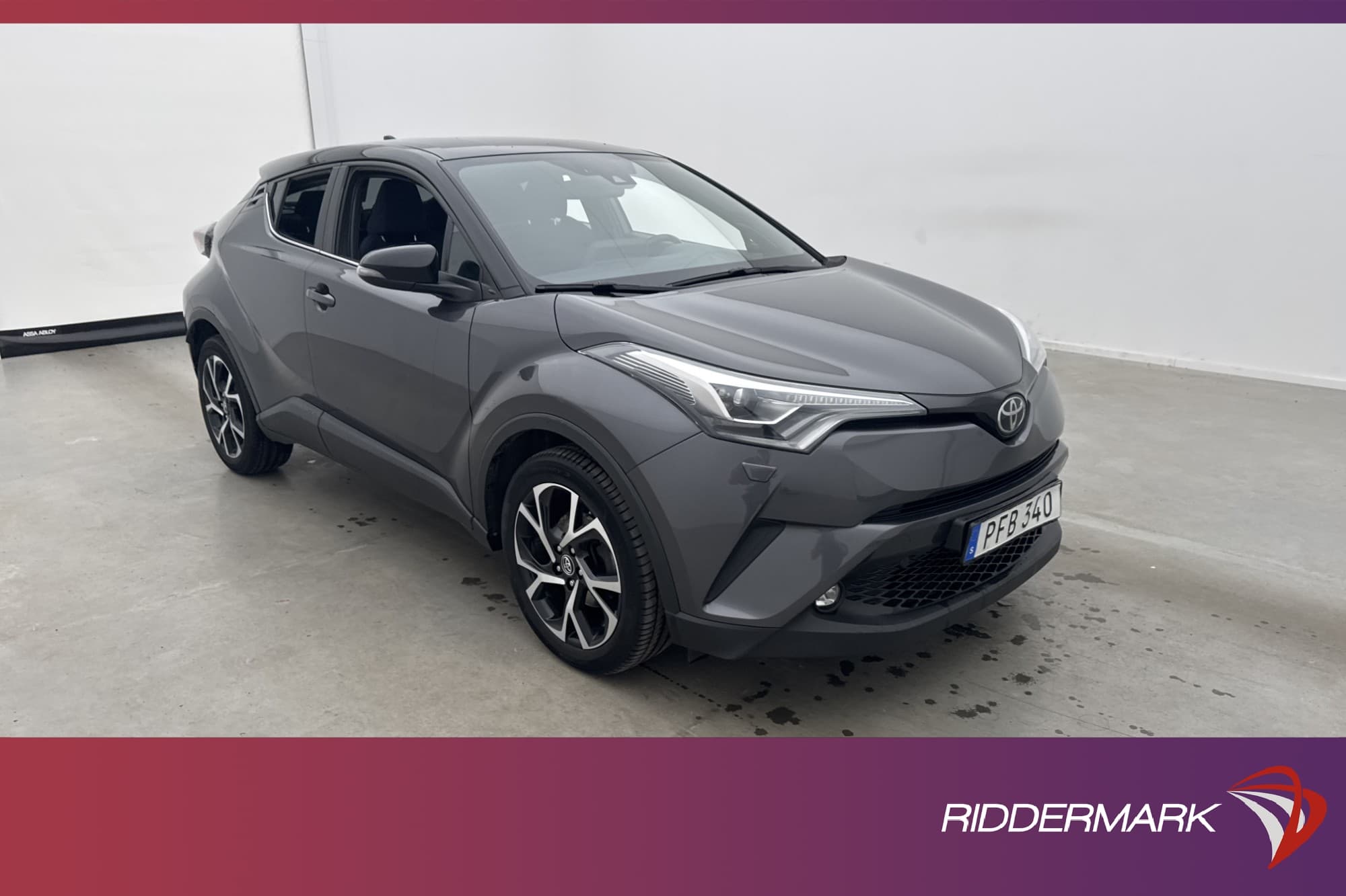 Toyota C-HR AWD Style Teknik JBL Kamera Rattvärme Adp-Fart