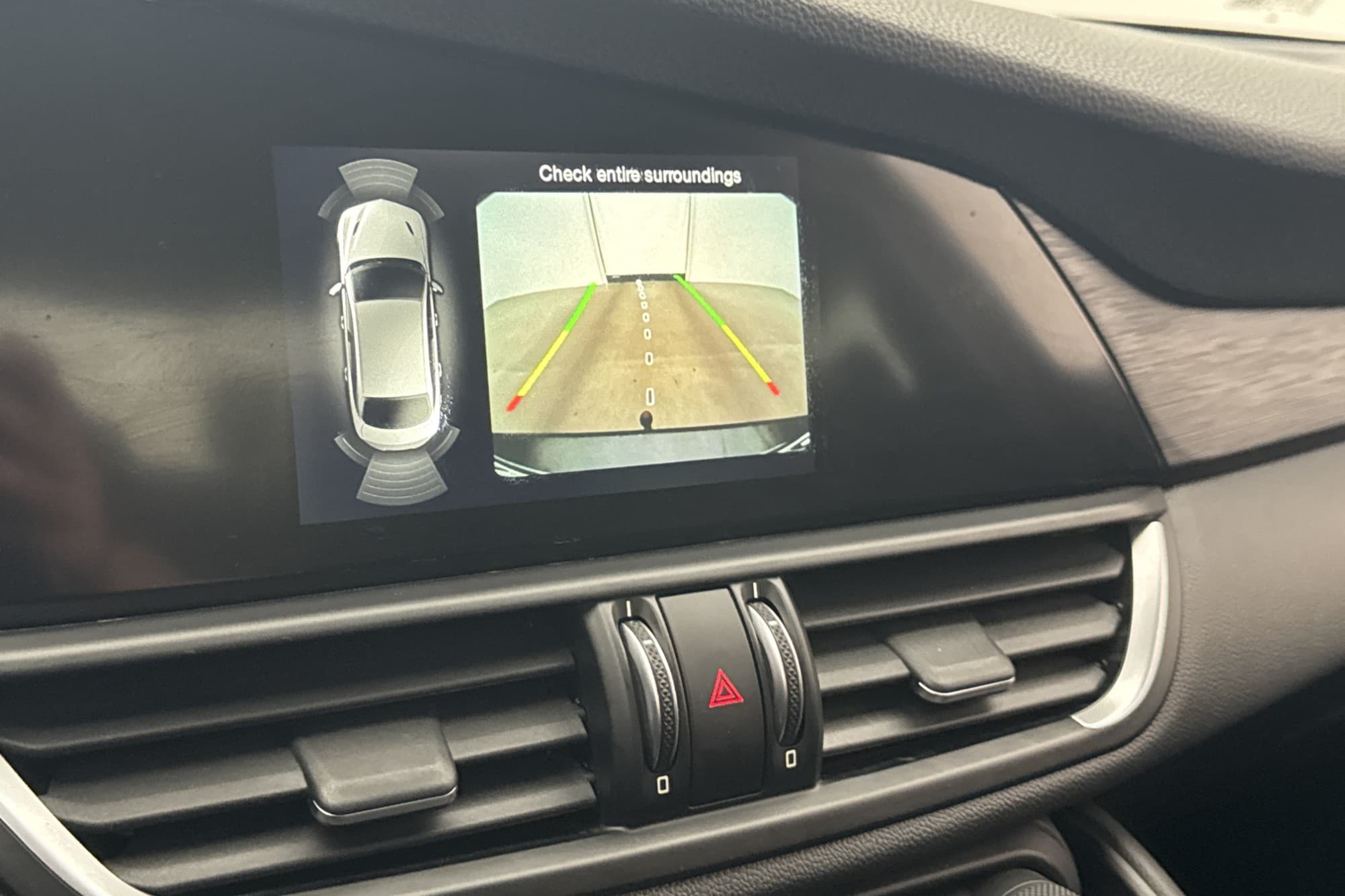 Alfa Romeo Giulia 2.2 JTD 180hk Navi Kamera Drag Sensorer