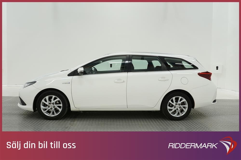 Toyota Auris 1.8 HSD Touring Sports 99hk