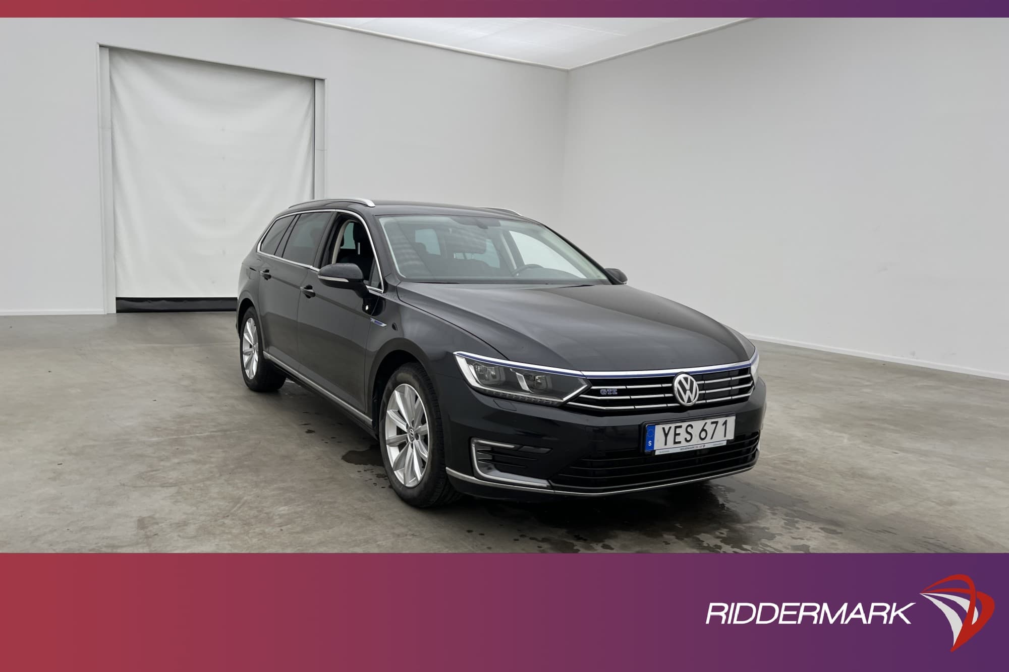 Volkswagen Passat GTE 218hk